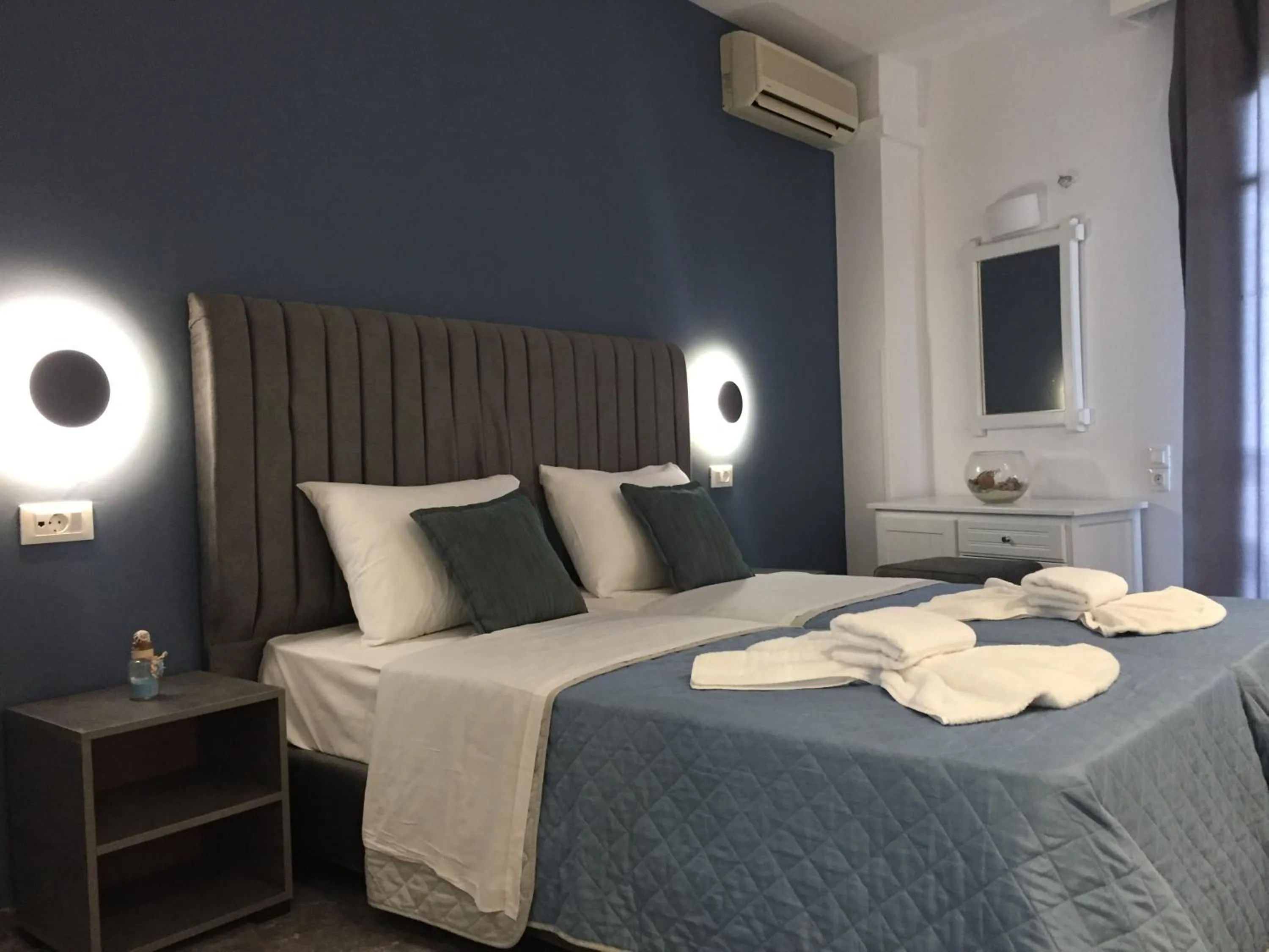 Photo of the whole room, Bed in City Pearl Hotel