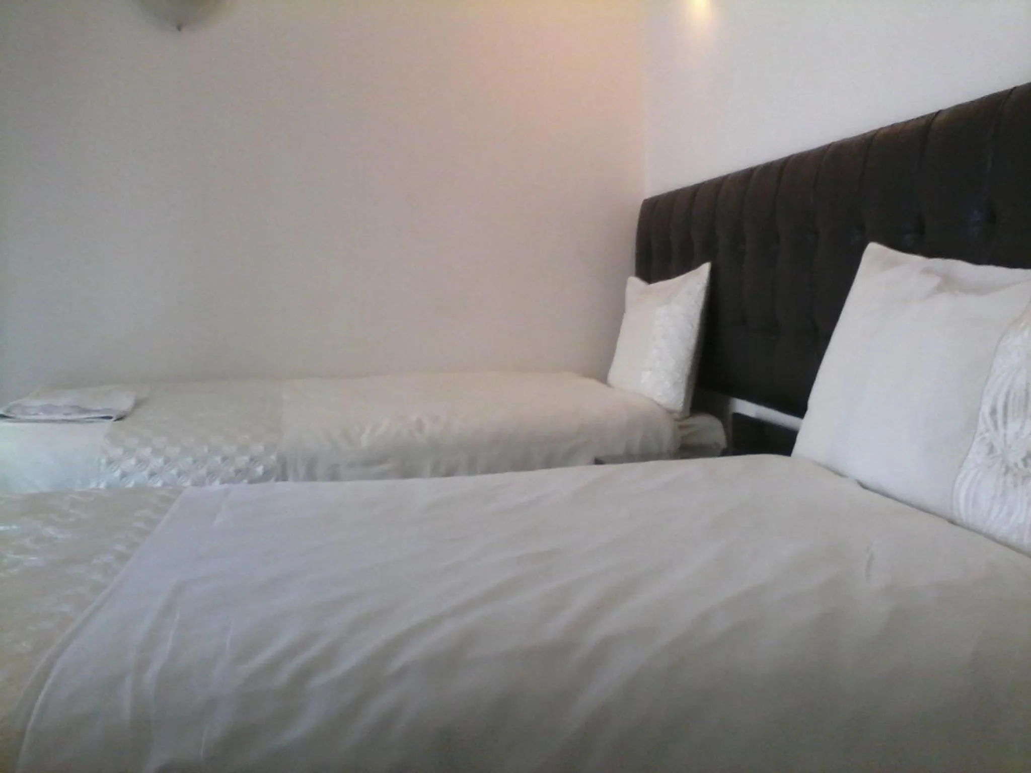 Bedroom, Bed in The Place Apartments