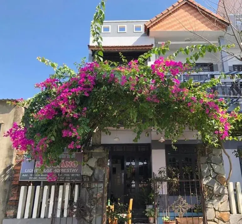 Triple Room with Shared Bathroom in Hai Dang Homestay Triple Room with Shared Bathroom in Hai Dang Homestay