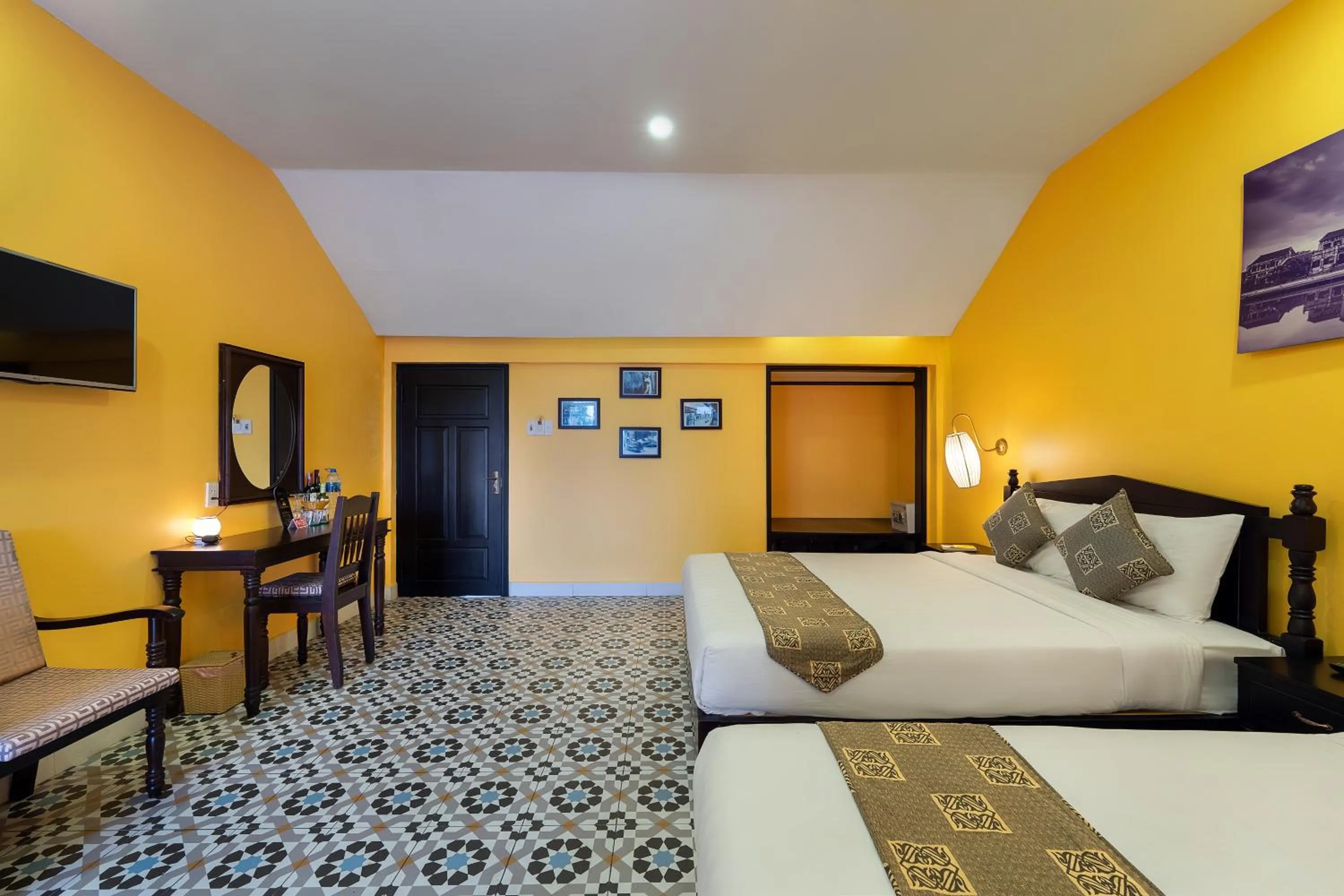 Photo of the whole room, Bed in Golden Bell Homestay