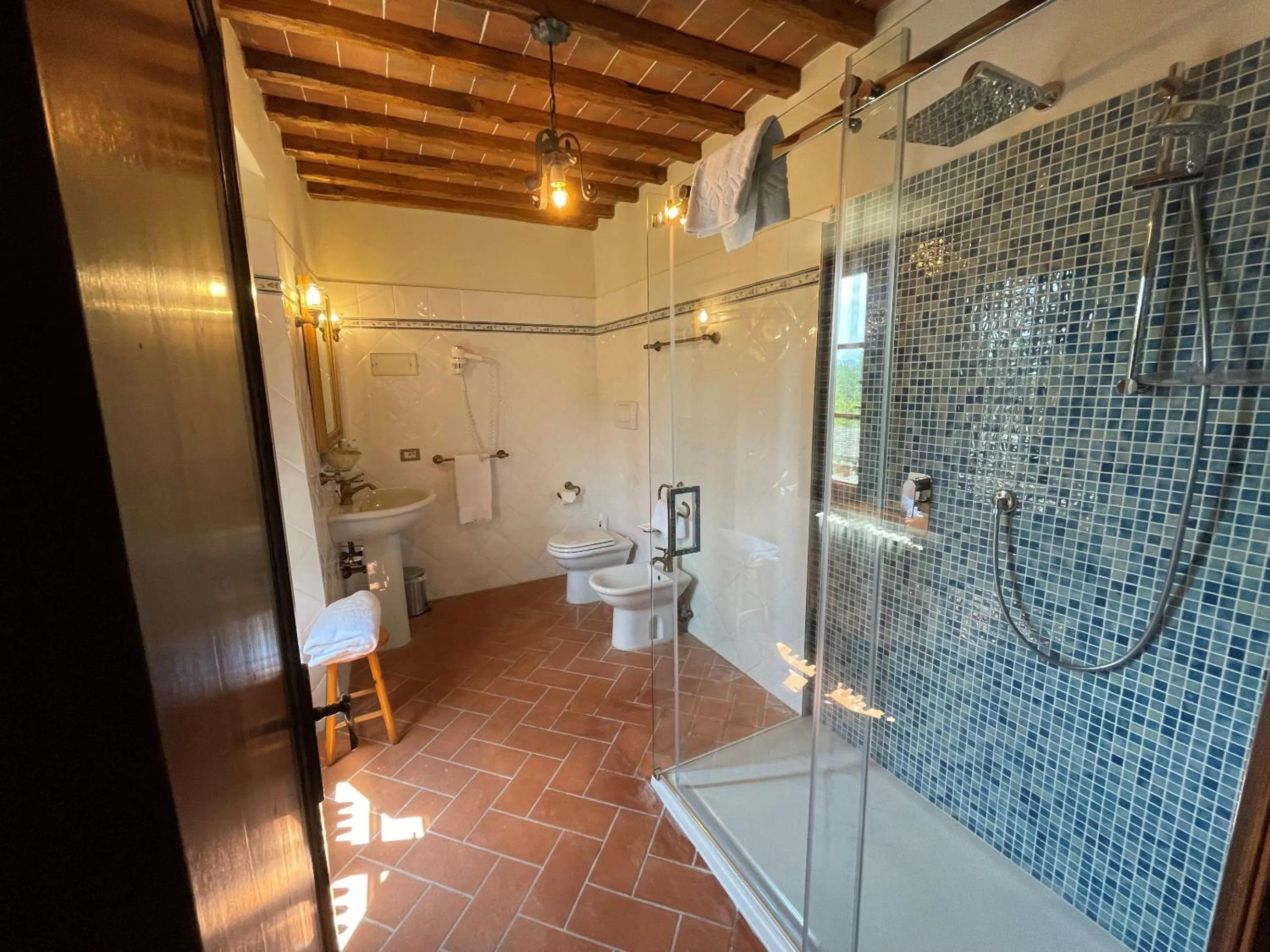 Bathroom in Villa Rigacci