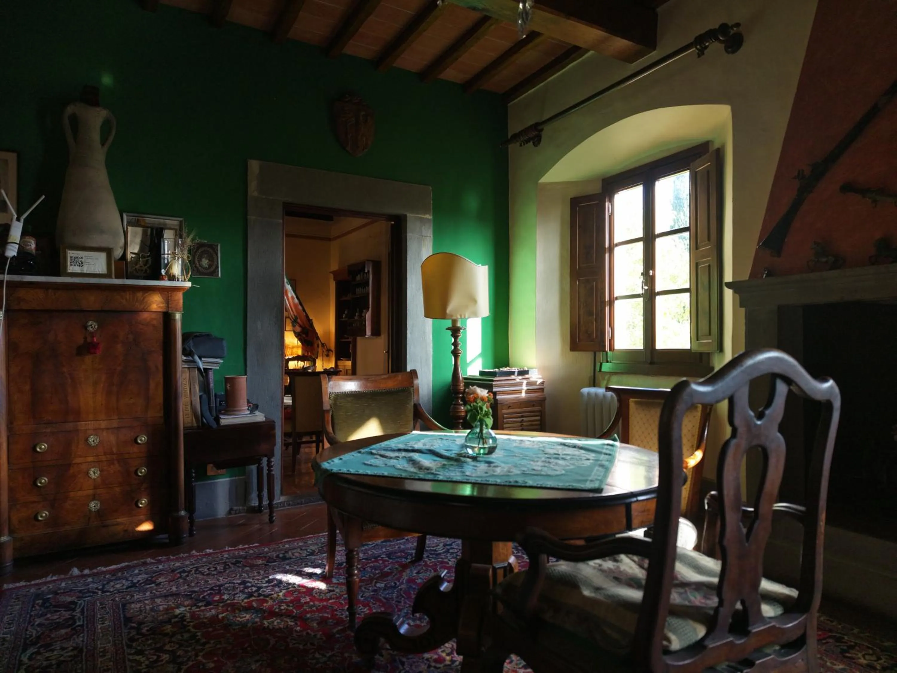 Communal lounge/ TV room in Villa Rigacci