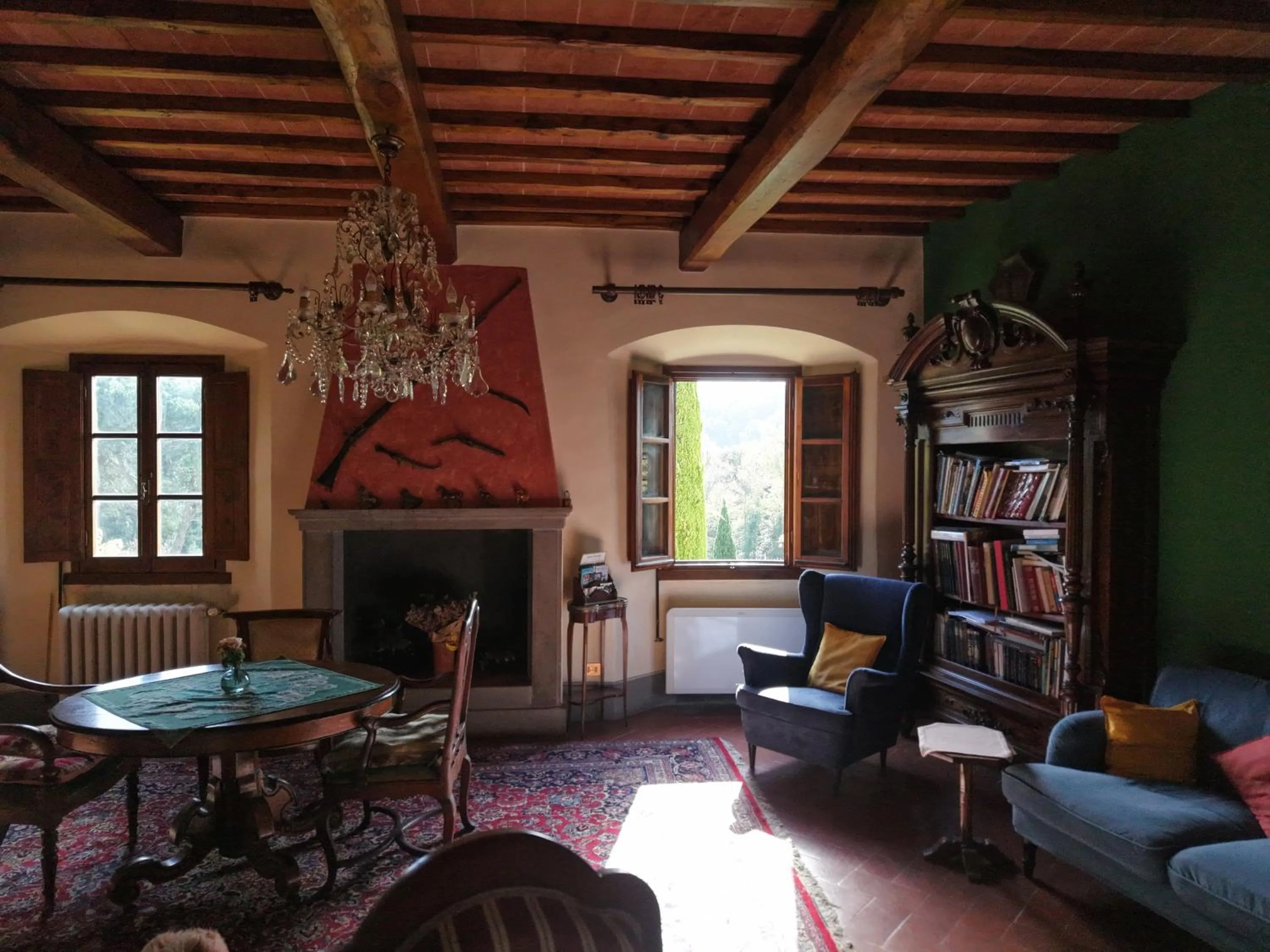 Communal lounge/ TV room in Villa Rigacci