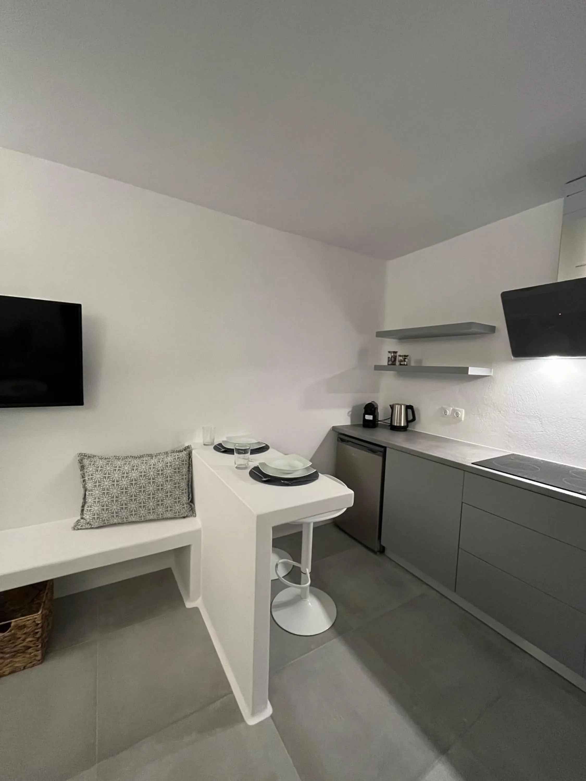 TV and multimedia in Alexander Suites