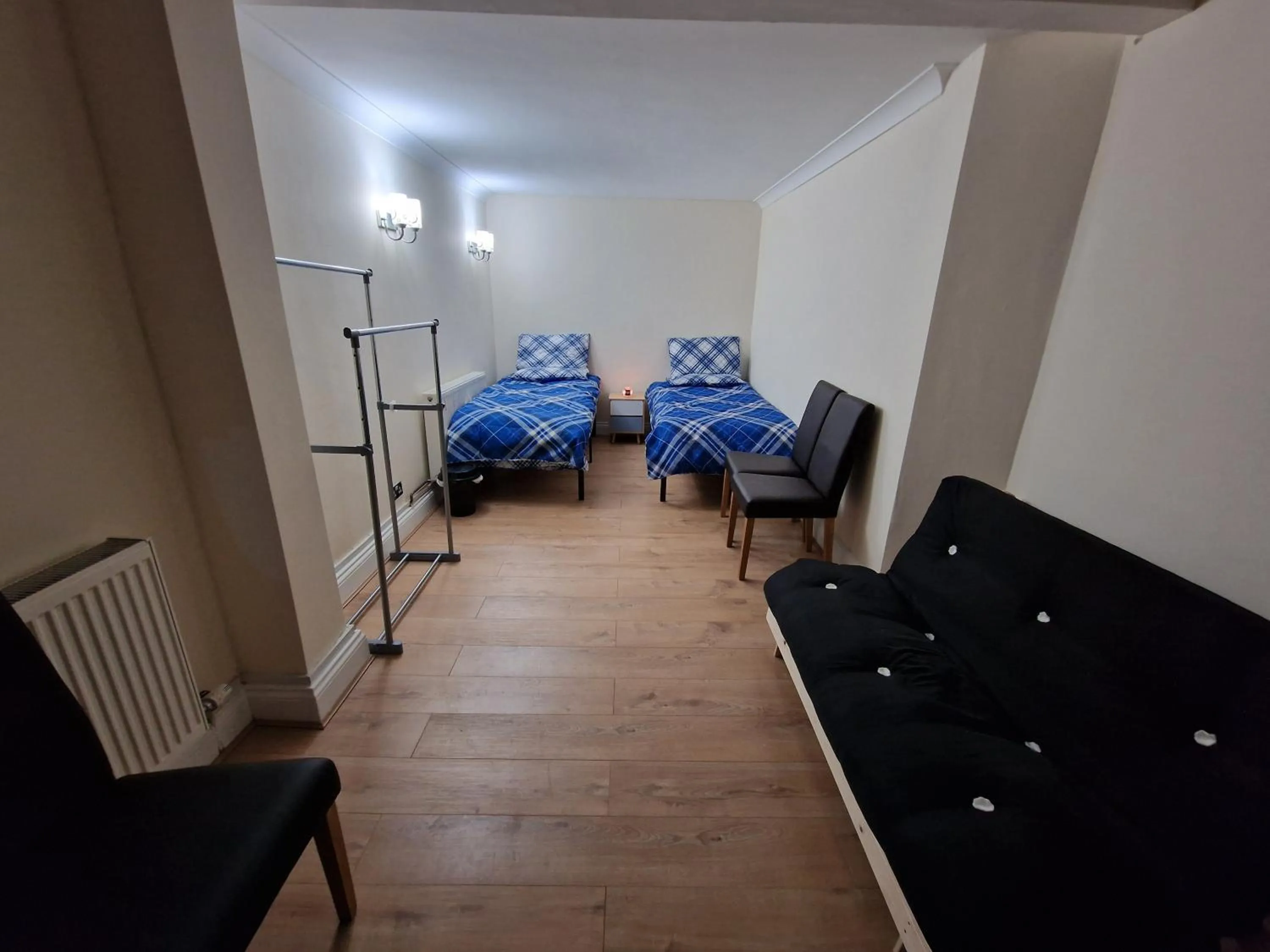 Bedroom, Bed in SnoozeDen Chalvey - Free Parking, Near M4 J6