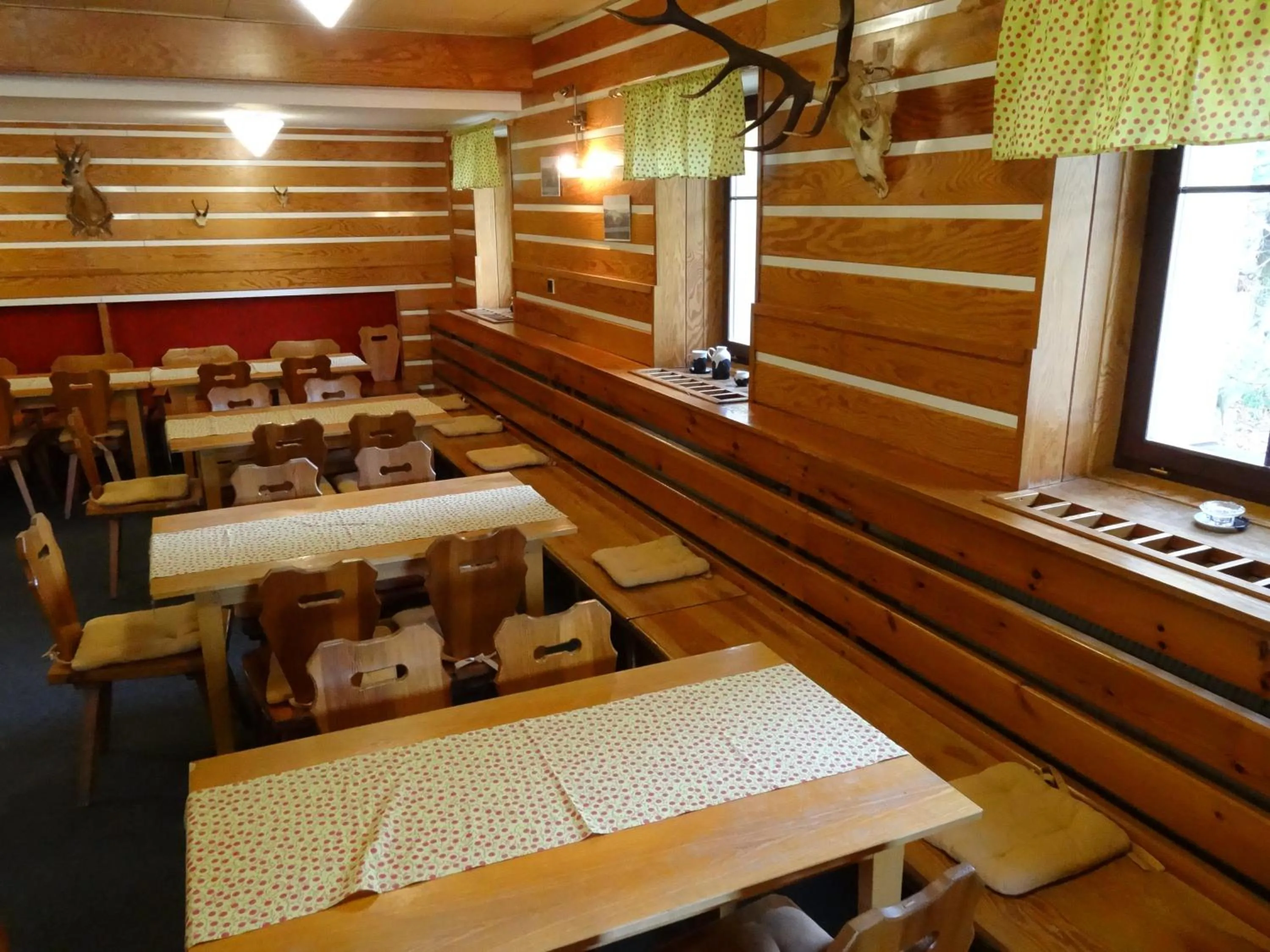 Restaurant/places to eat in Horská chata Hubert