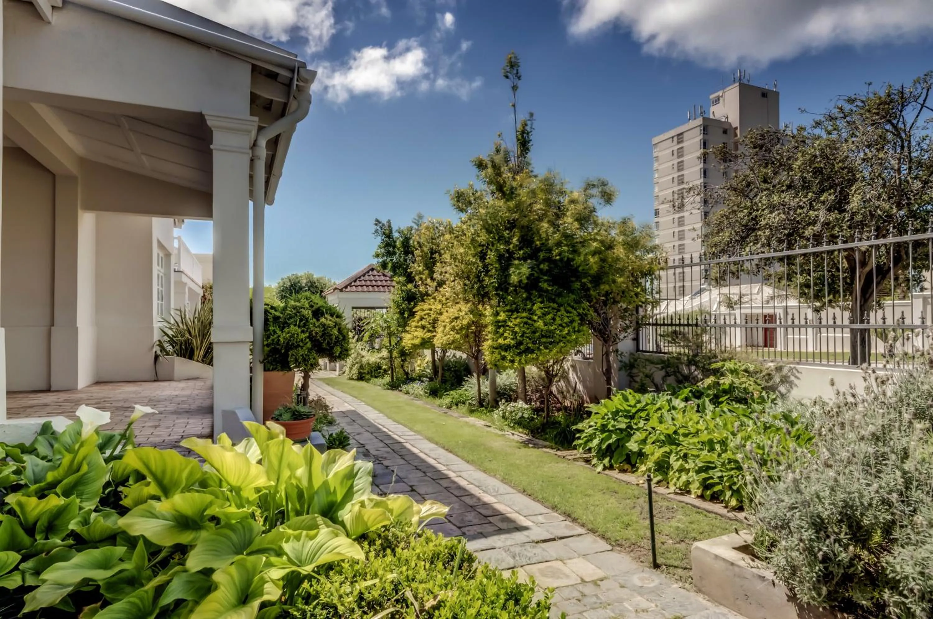 Garden in First Avenue Guesthouse