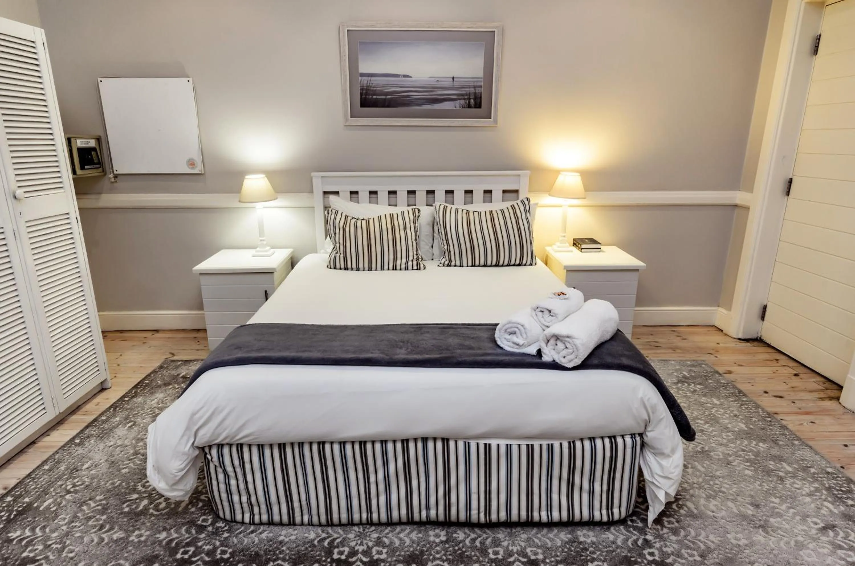 Decorative detail, Bed in First Avenue Guesthouse