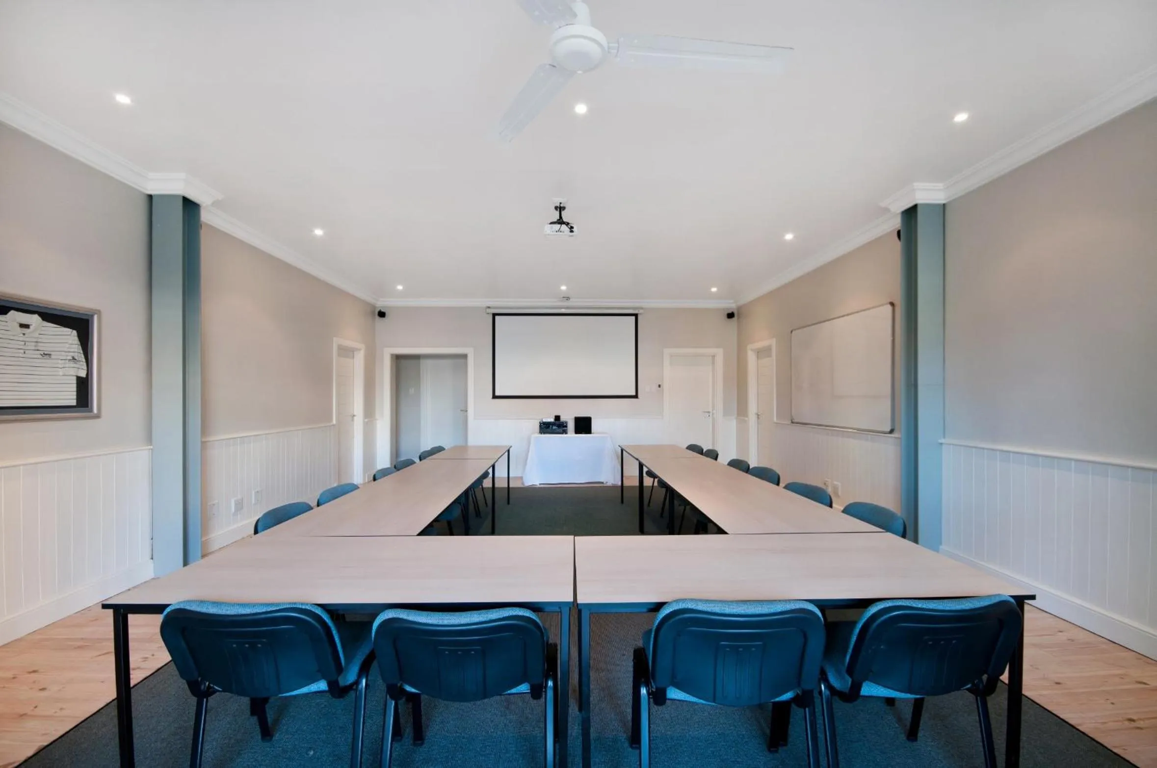 Business facilities in First Avenue Guesthouse