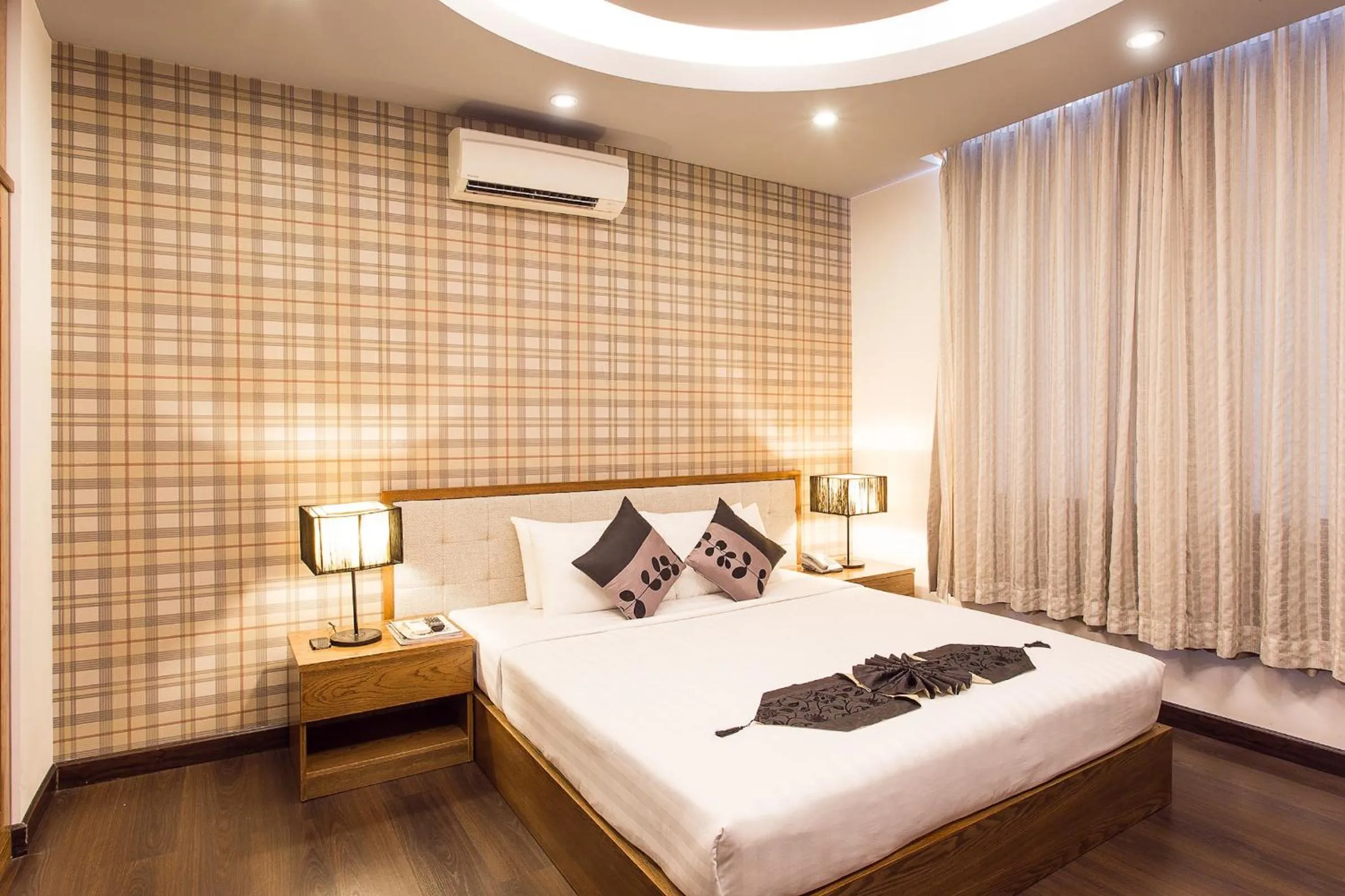 Bed in Valentine Hotel