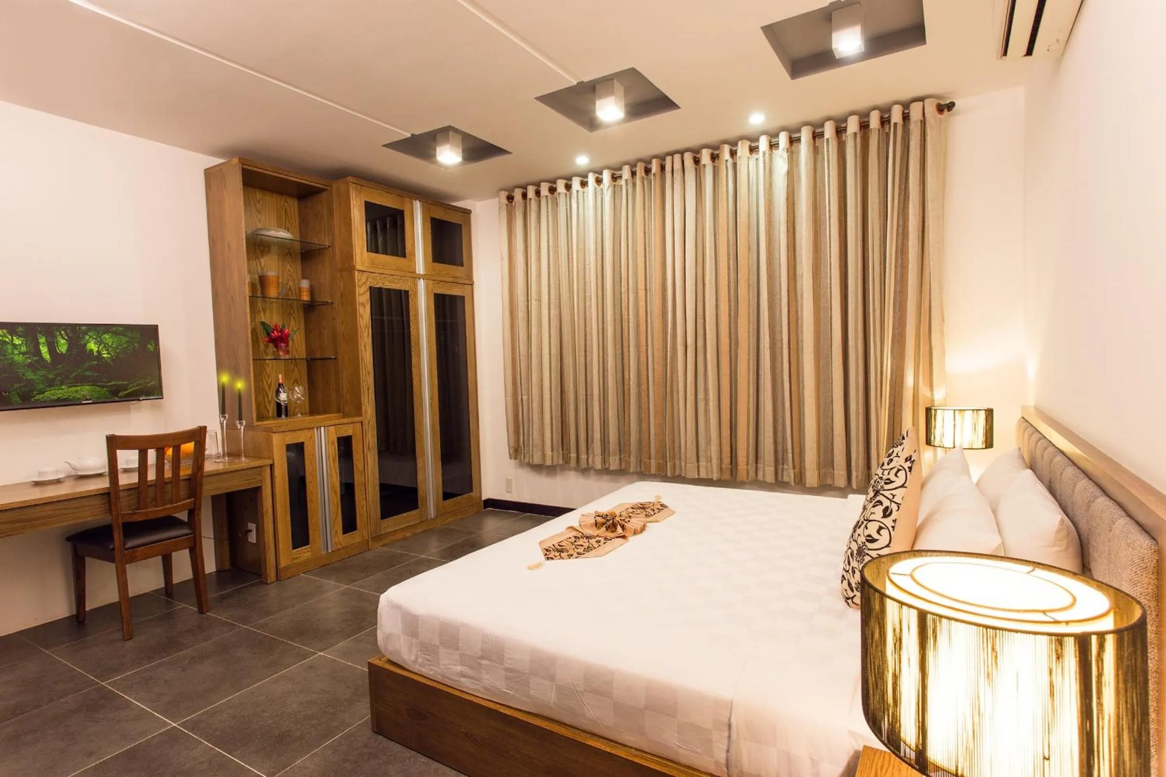 Bed in Valentine Hotel