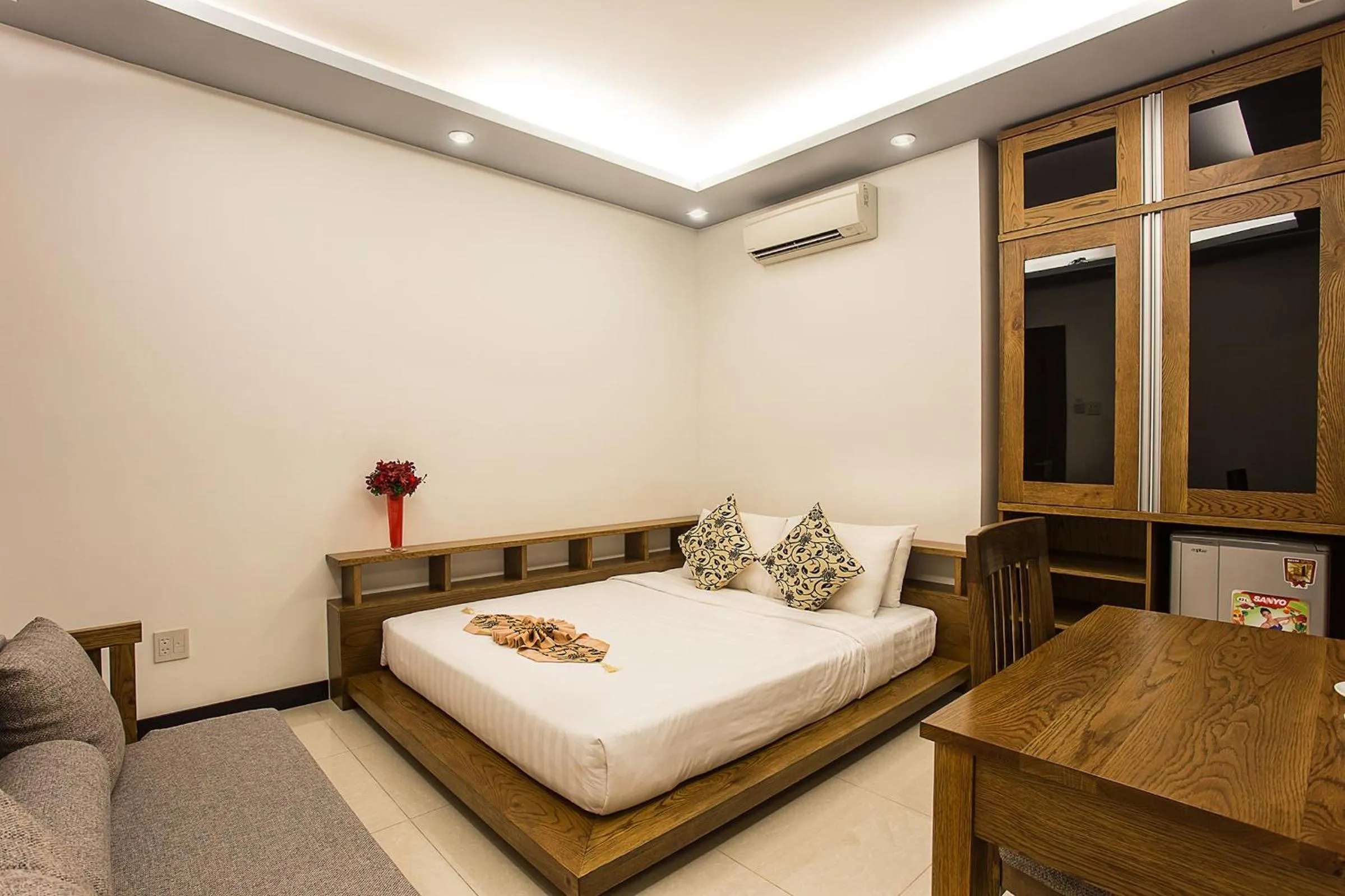 Bed in Valentine Hotel