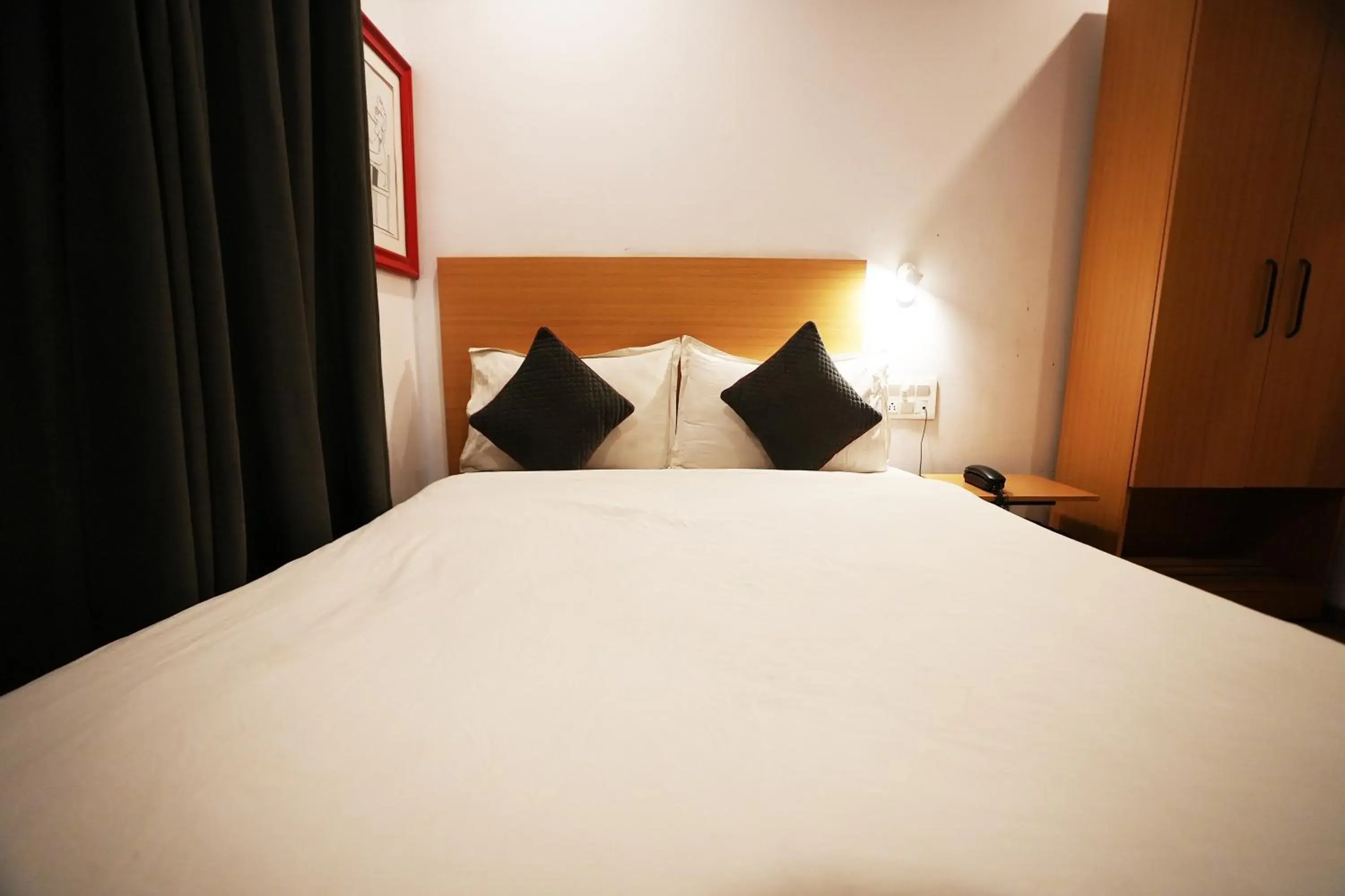 Standard Double Room in Hotel Townhouse at Udaipur City Railway Station Standard Double Room in Hotel Townhouse at Udaipur City Railway Station