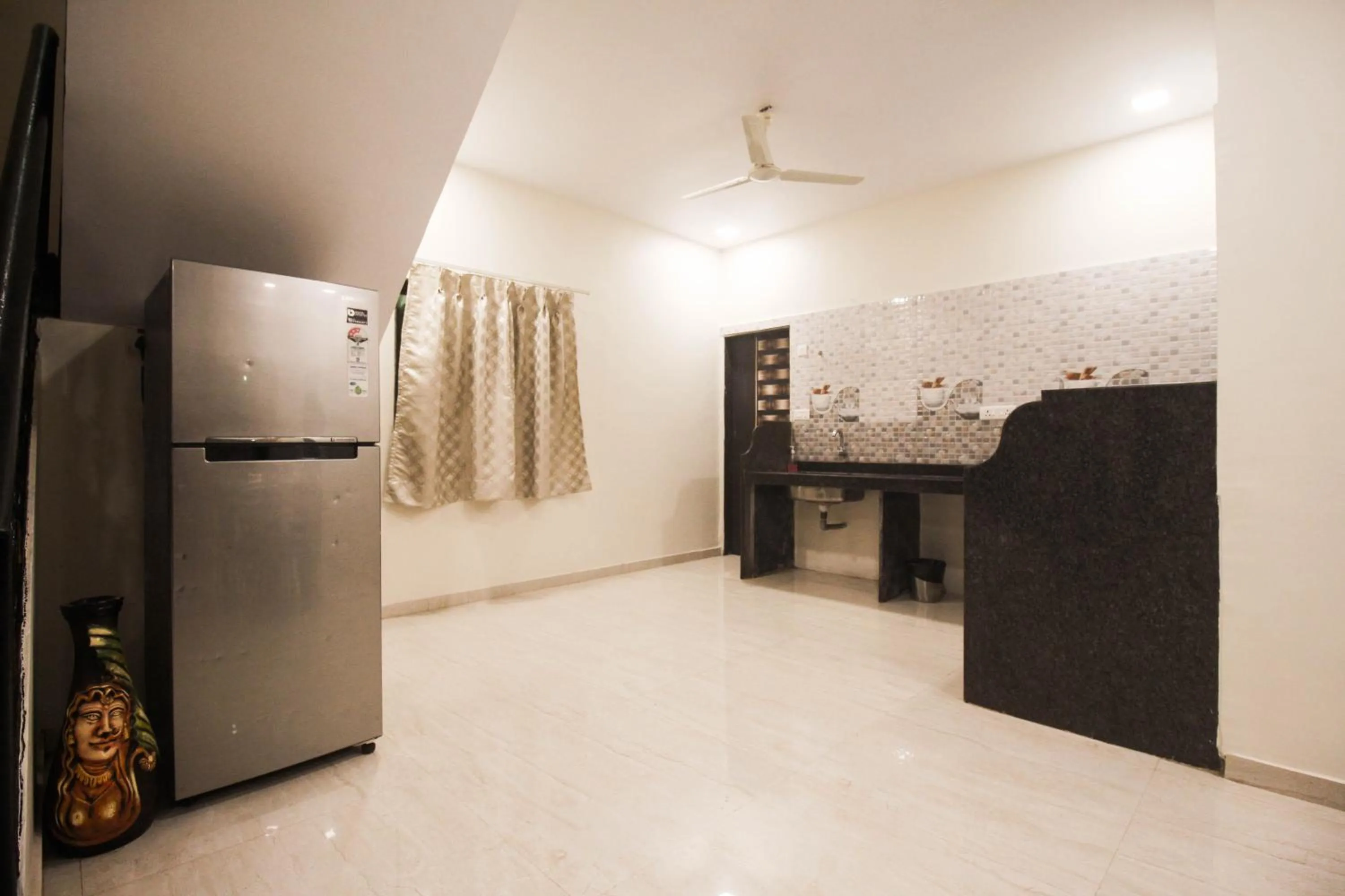 Kitchen or kitchenette in SHARDUL HERITAGE THE RESORT