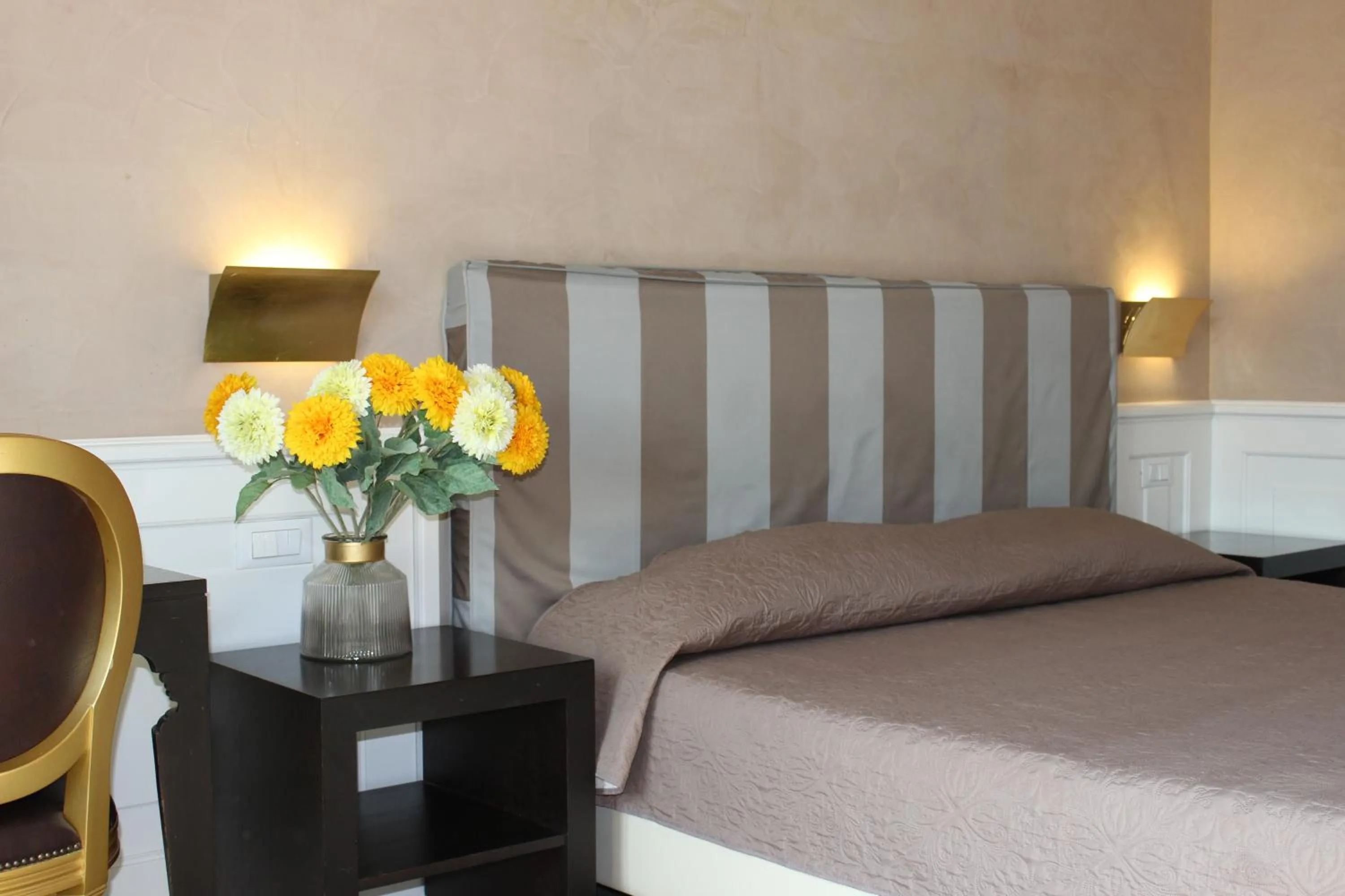 Bedroom, Bed in Relais La Maison De Luxe