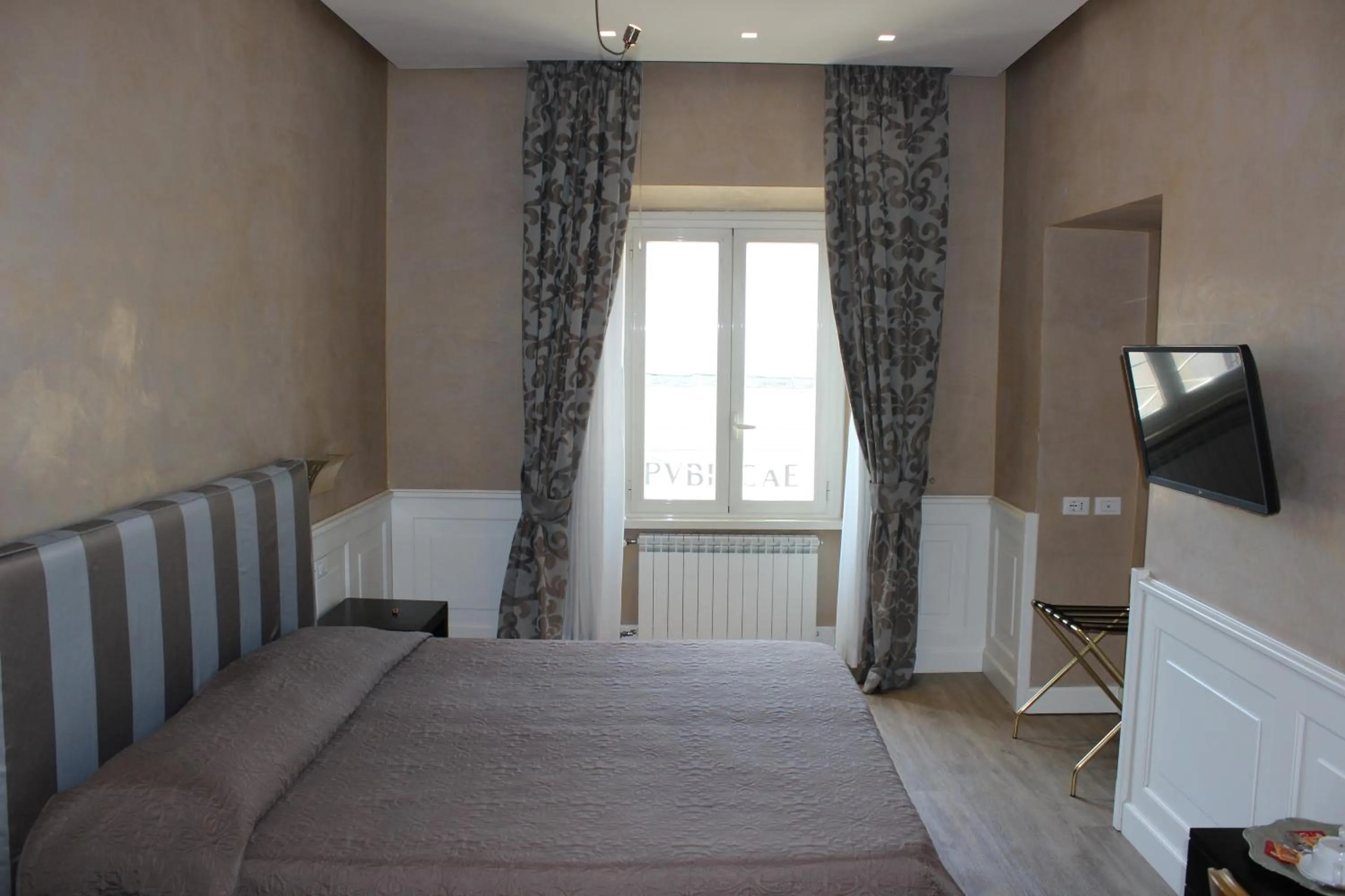 Bedroom, Bed in Relais La Maison De Luxe