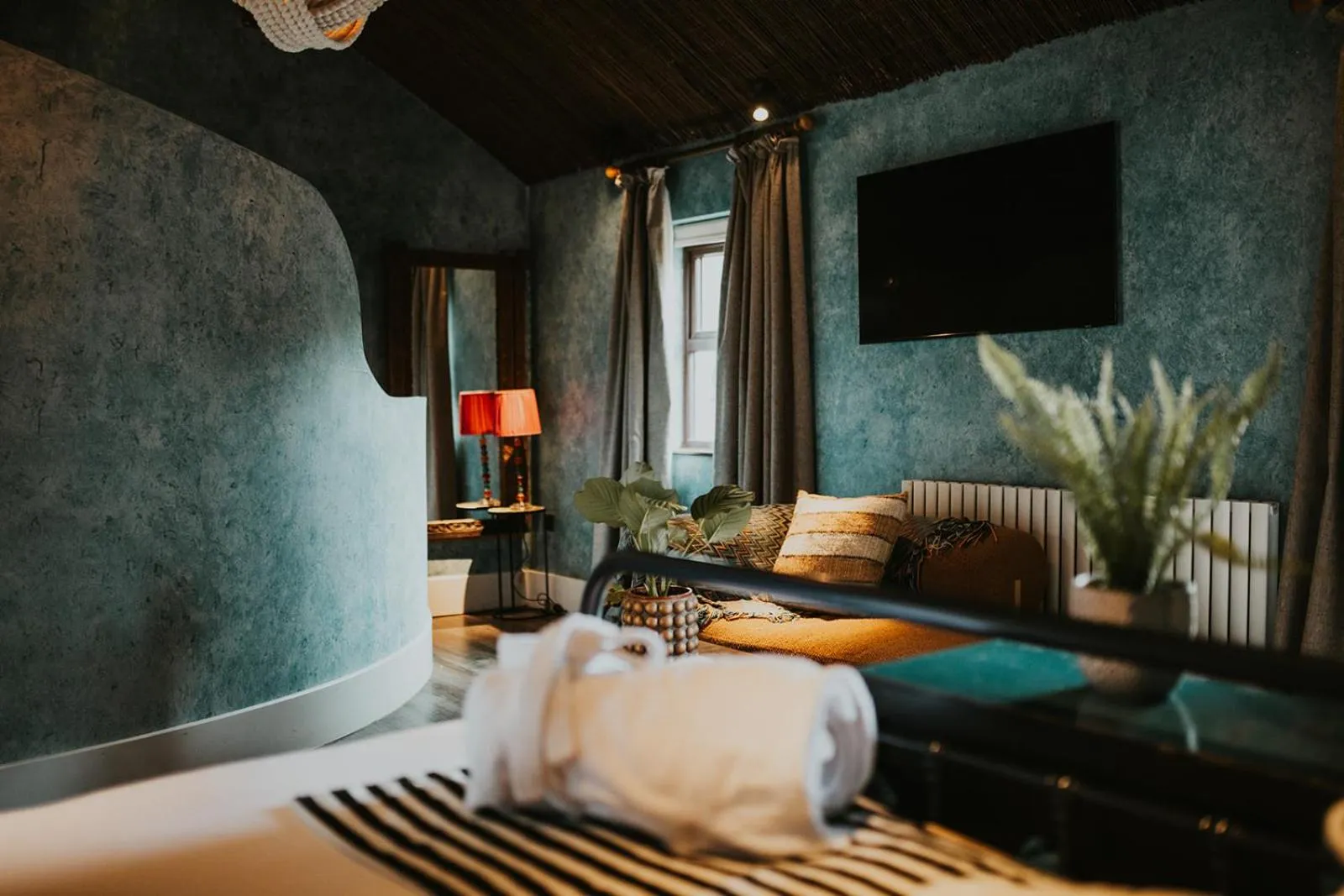 Photo of the whole room, Bed in Runa Farm