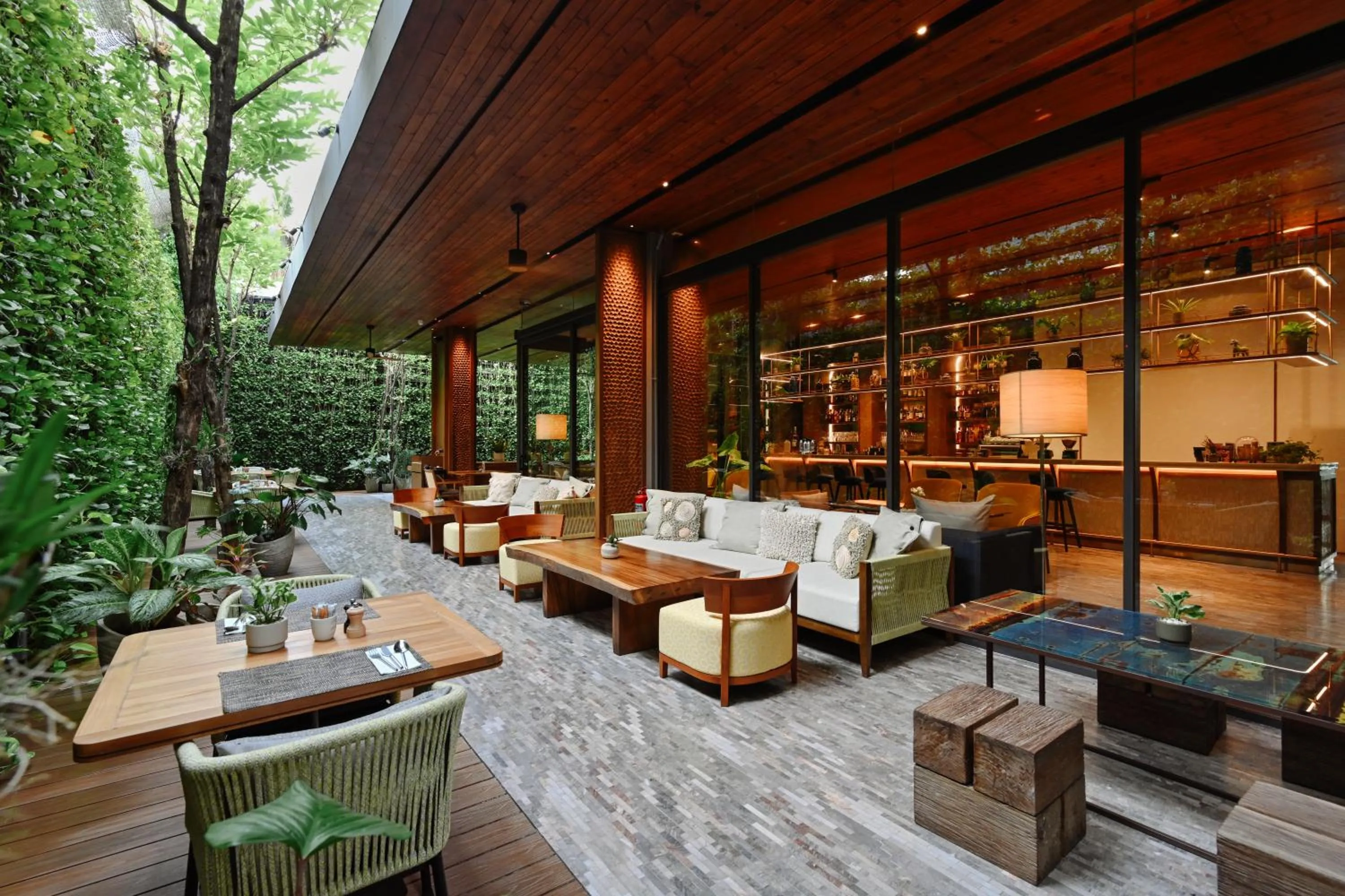 Restaurant/places to eat in Ad Lib Hotel Bangkok