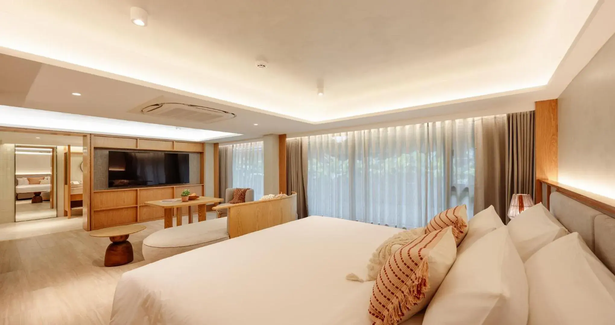 Premier Plus King with Bathtub in Ad Lib Hotel Bangkok Premier Plus King with Bathtub in Ad Lib Hotel Bangkok