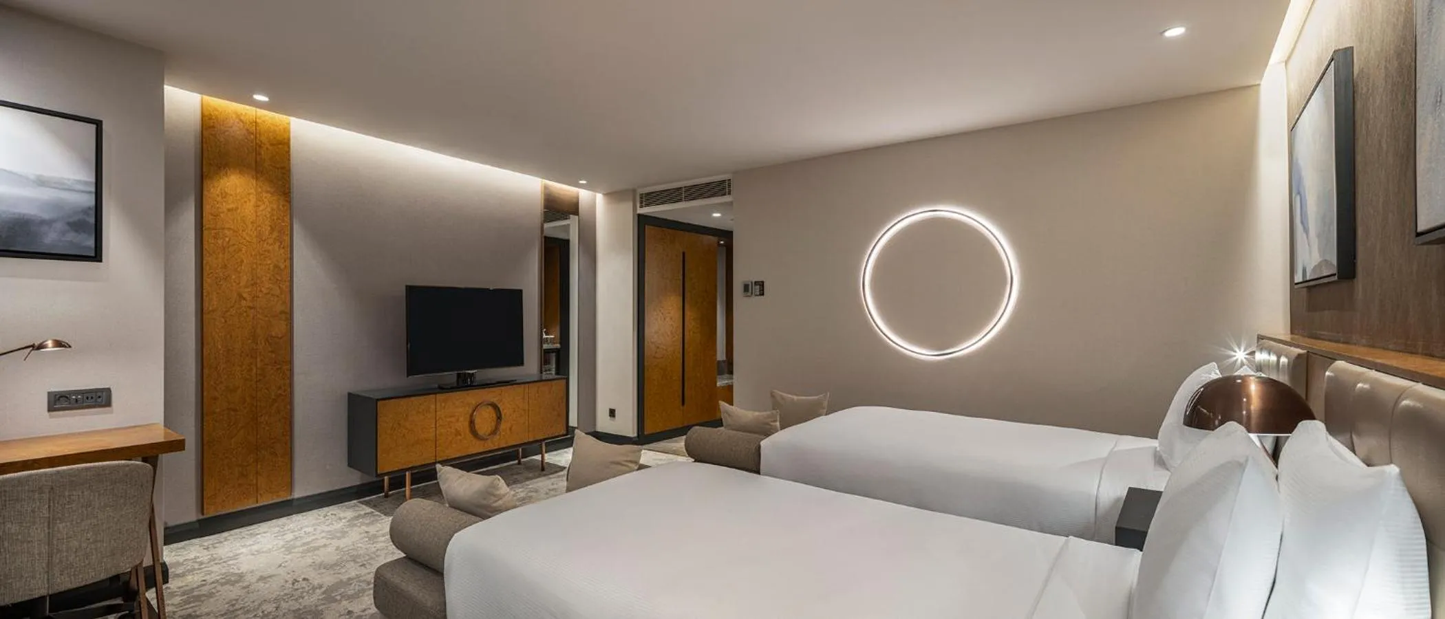 Bedroom, Bed in Hilton Istanbul Maslak