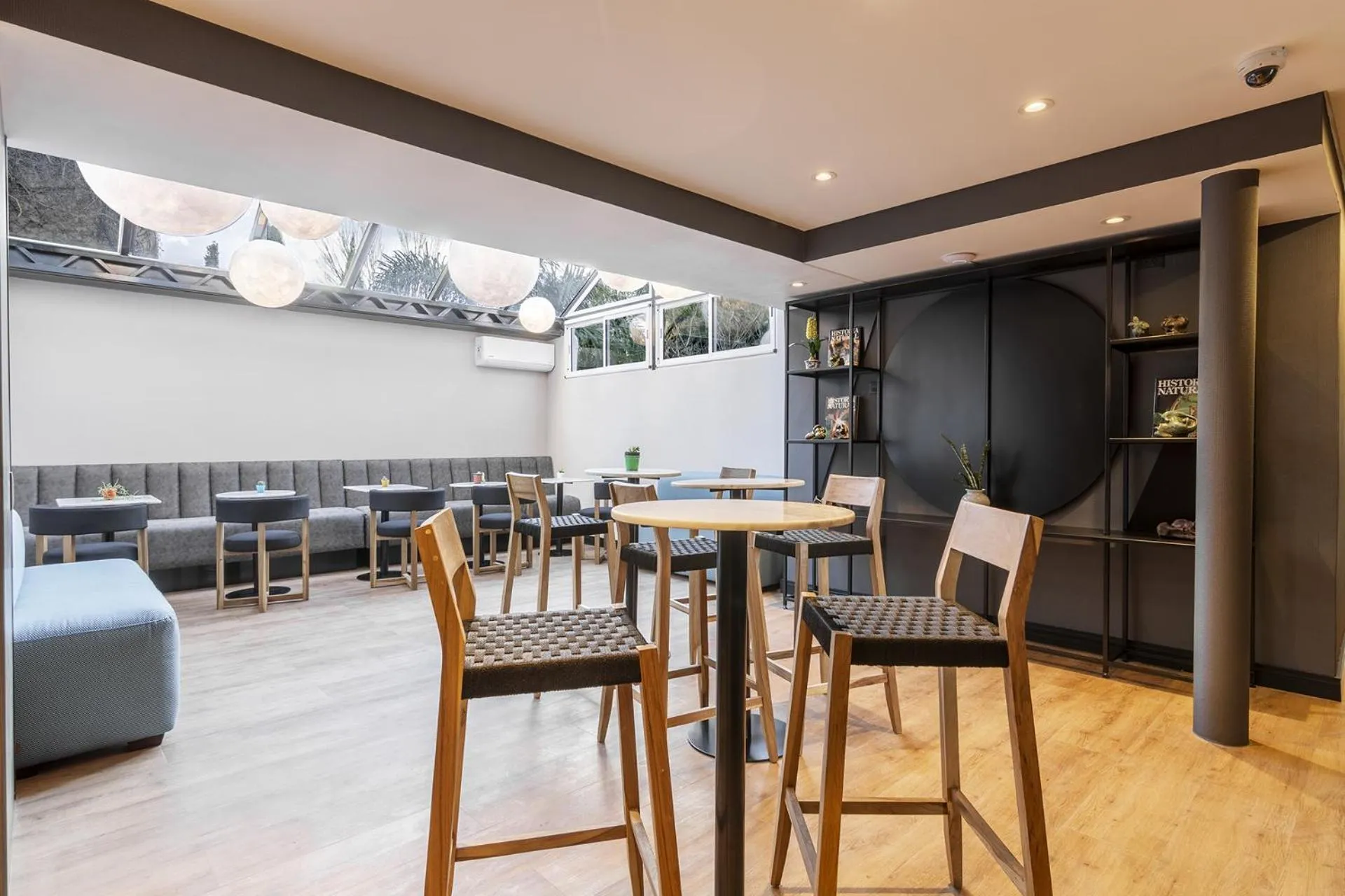 Communal lounge/ TV room in Clayton Buenos Aires