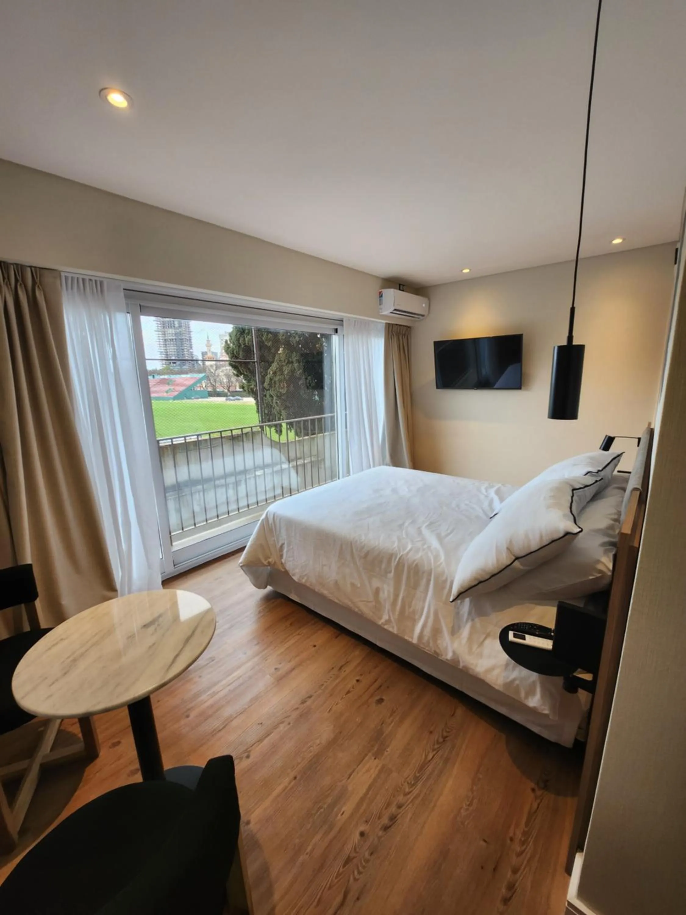 Photo of the whole room in Clayton Buenos Aires