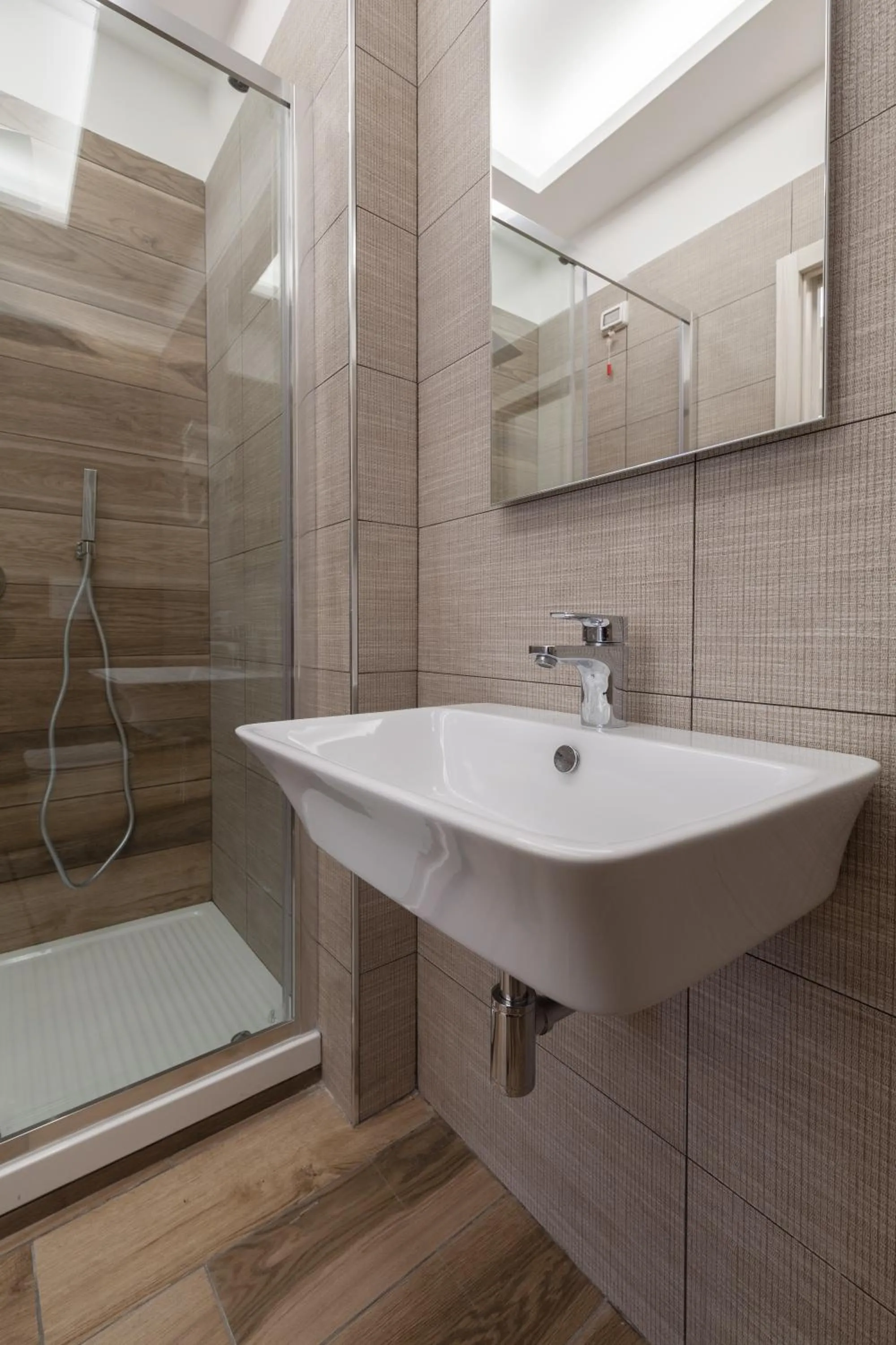 Shower in Hub Naples