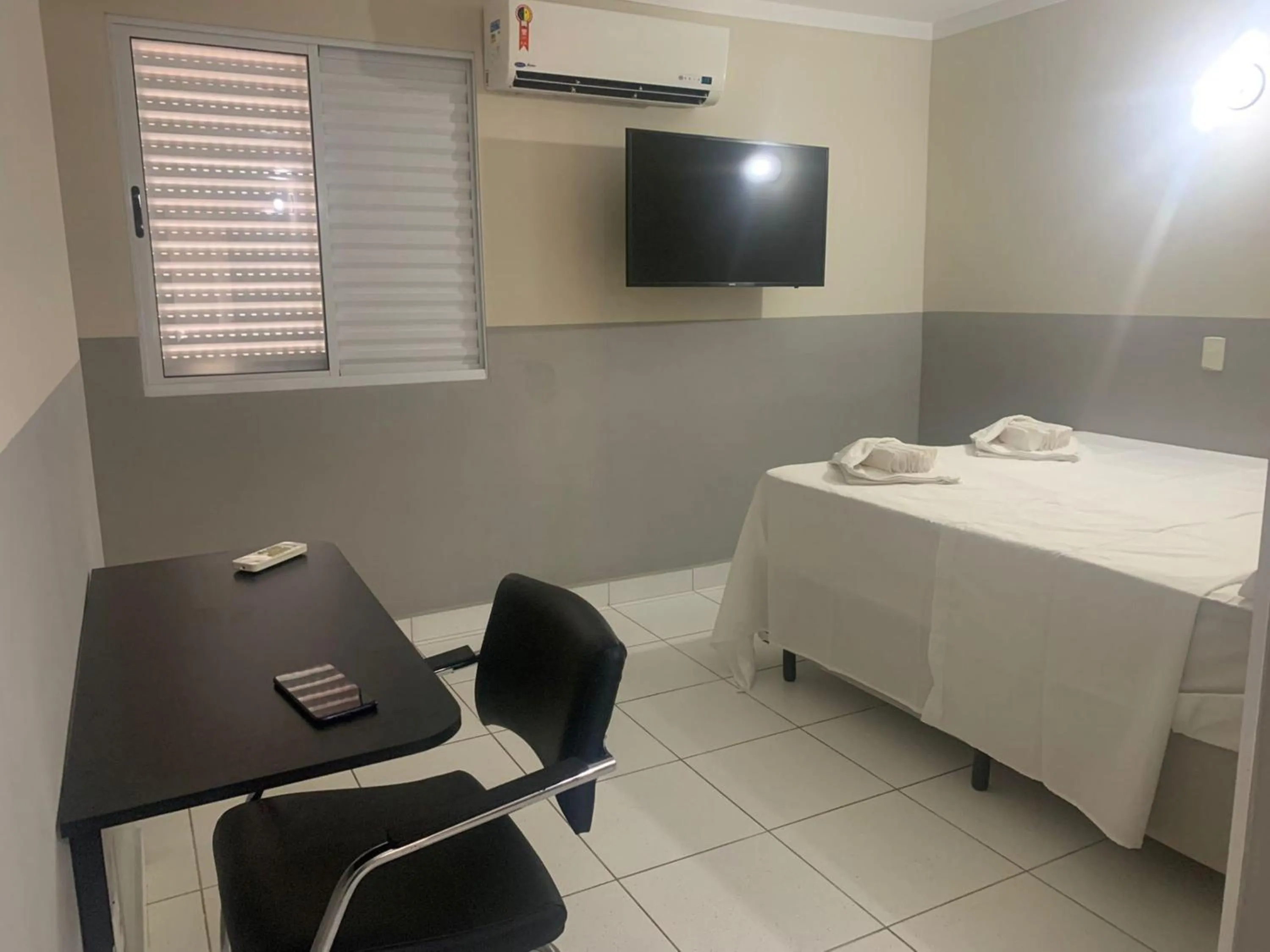 Bedroom, Bed in Hotel Barão Ribeirão