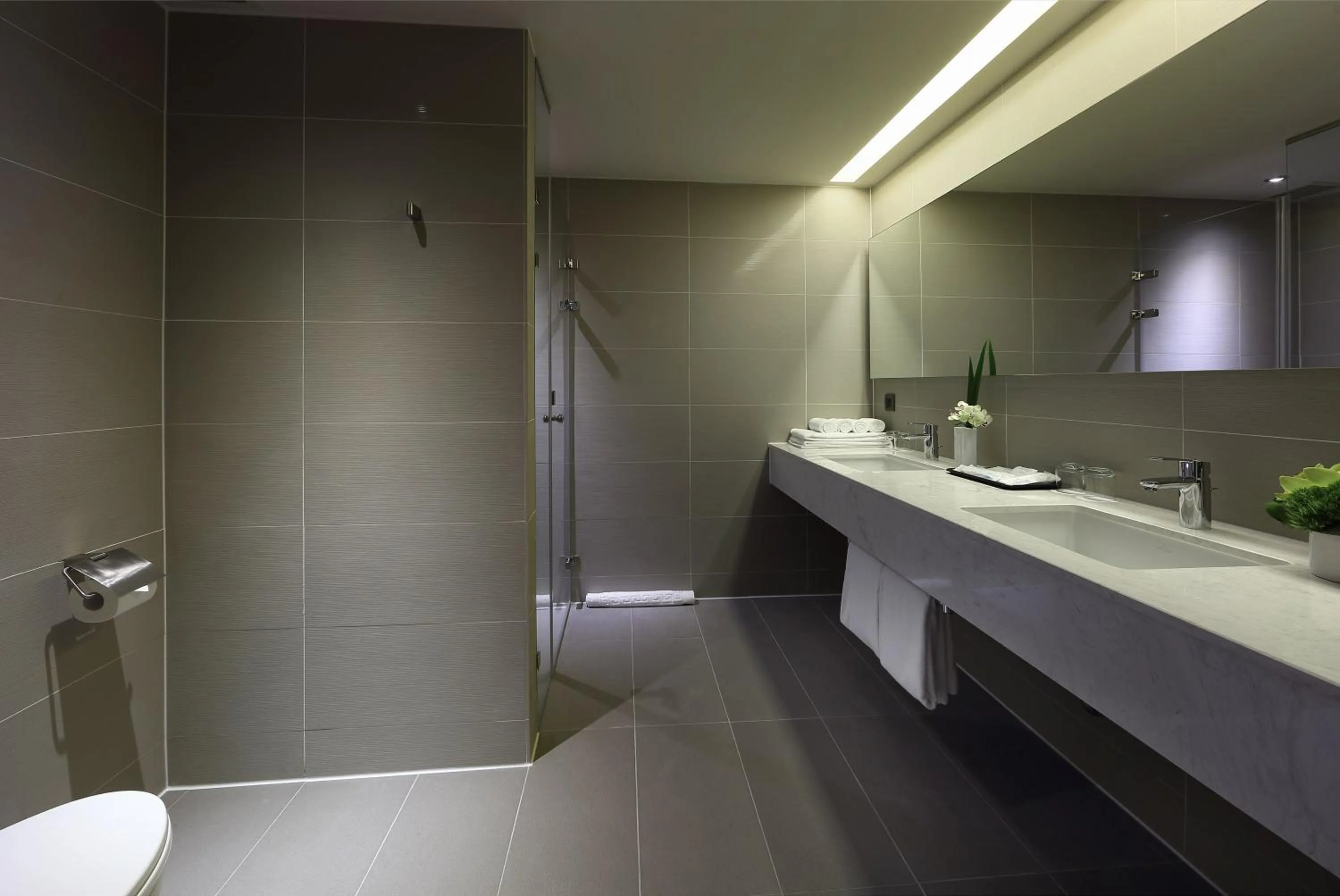 Toilet in Just Sleep Kaohsiung Zhongzheng