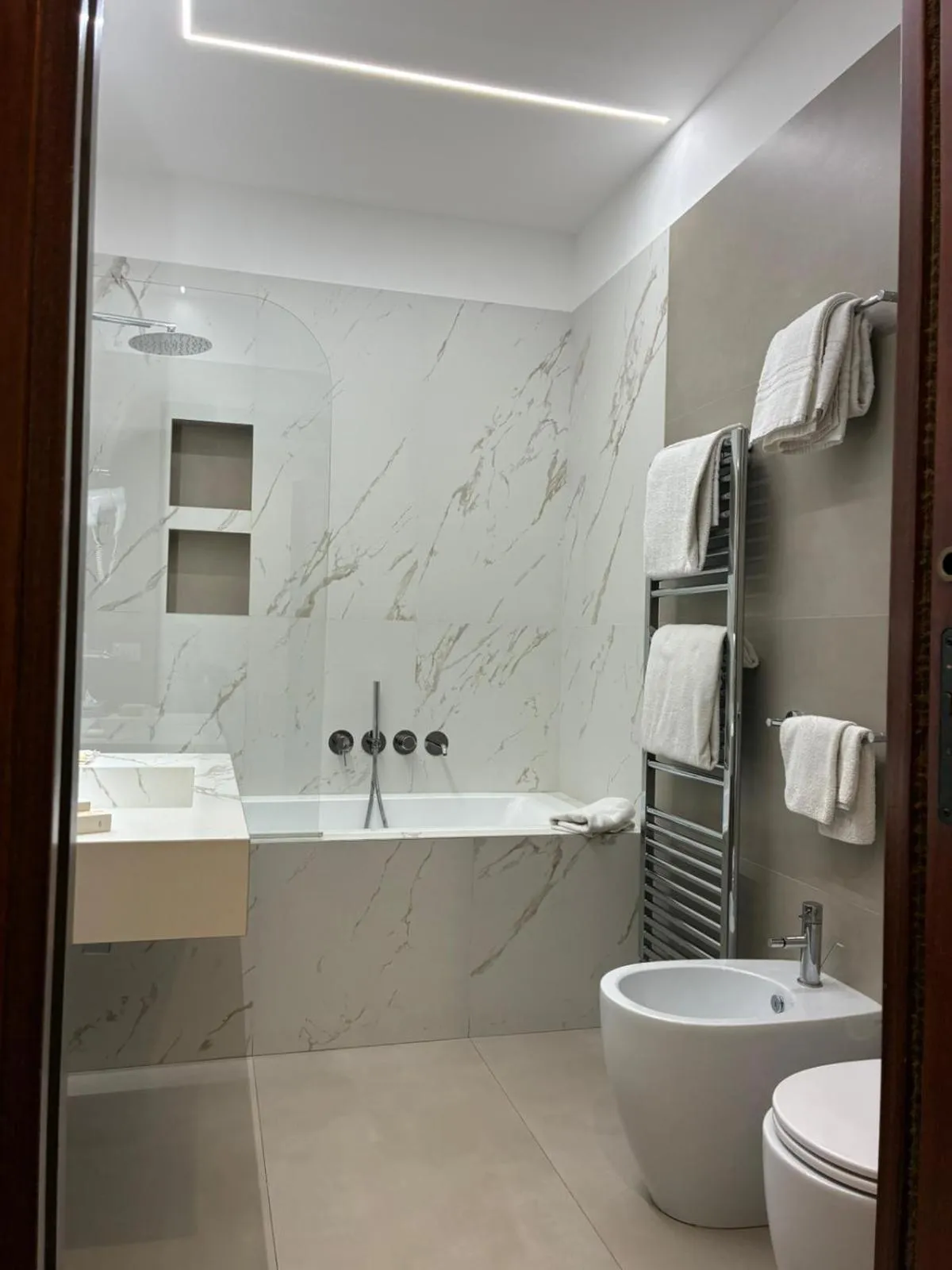 Bath in Hotel Della Valle