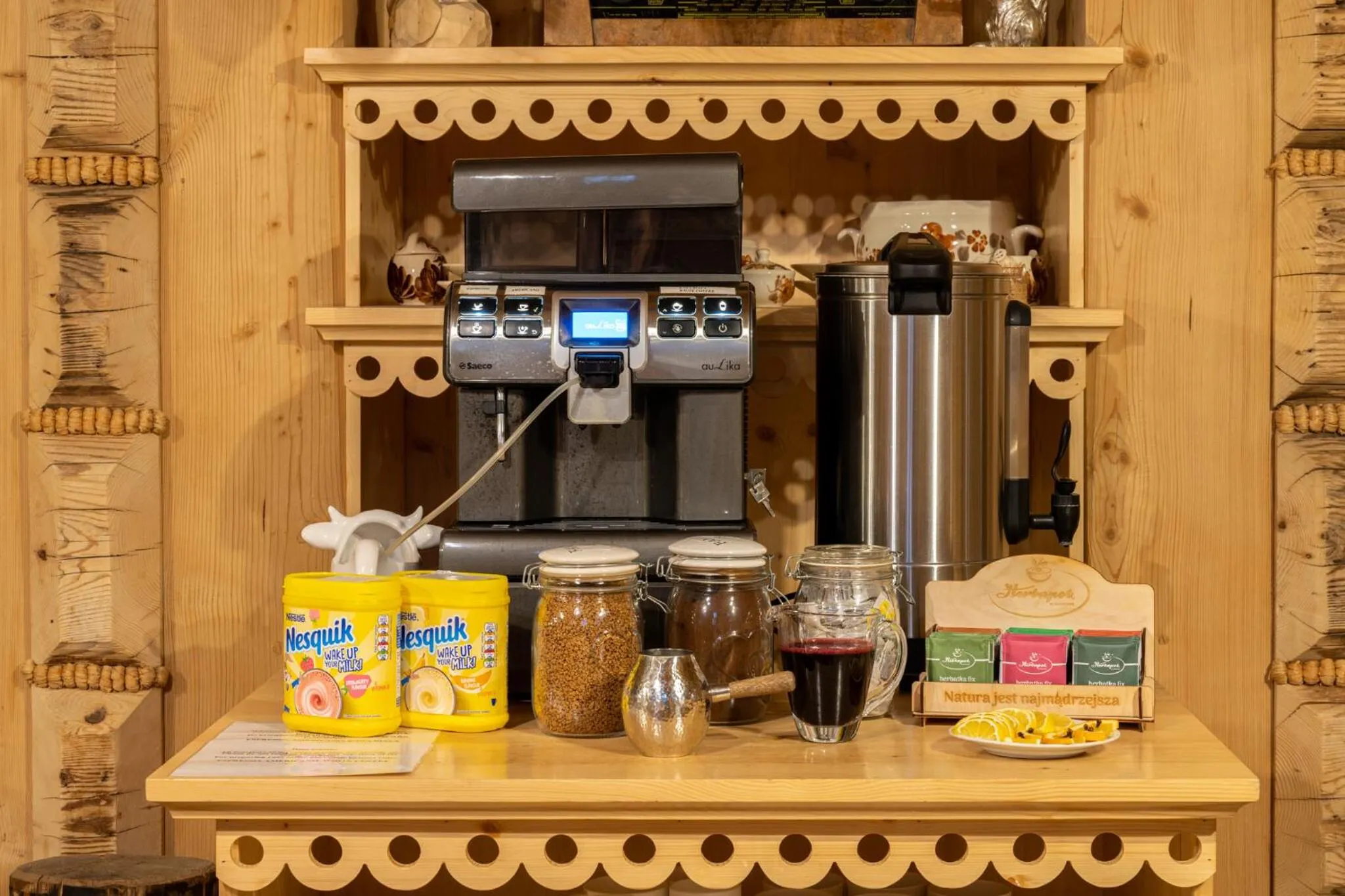 Buffet breakfast in Willa Bór