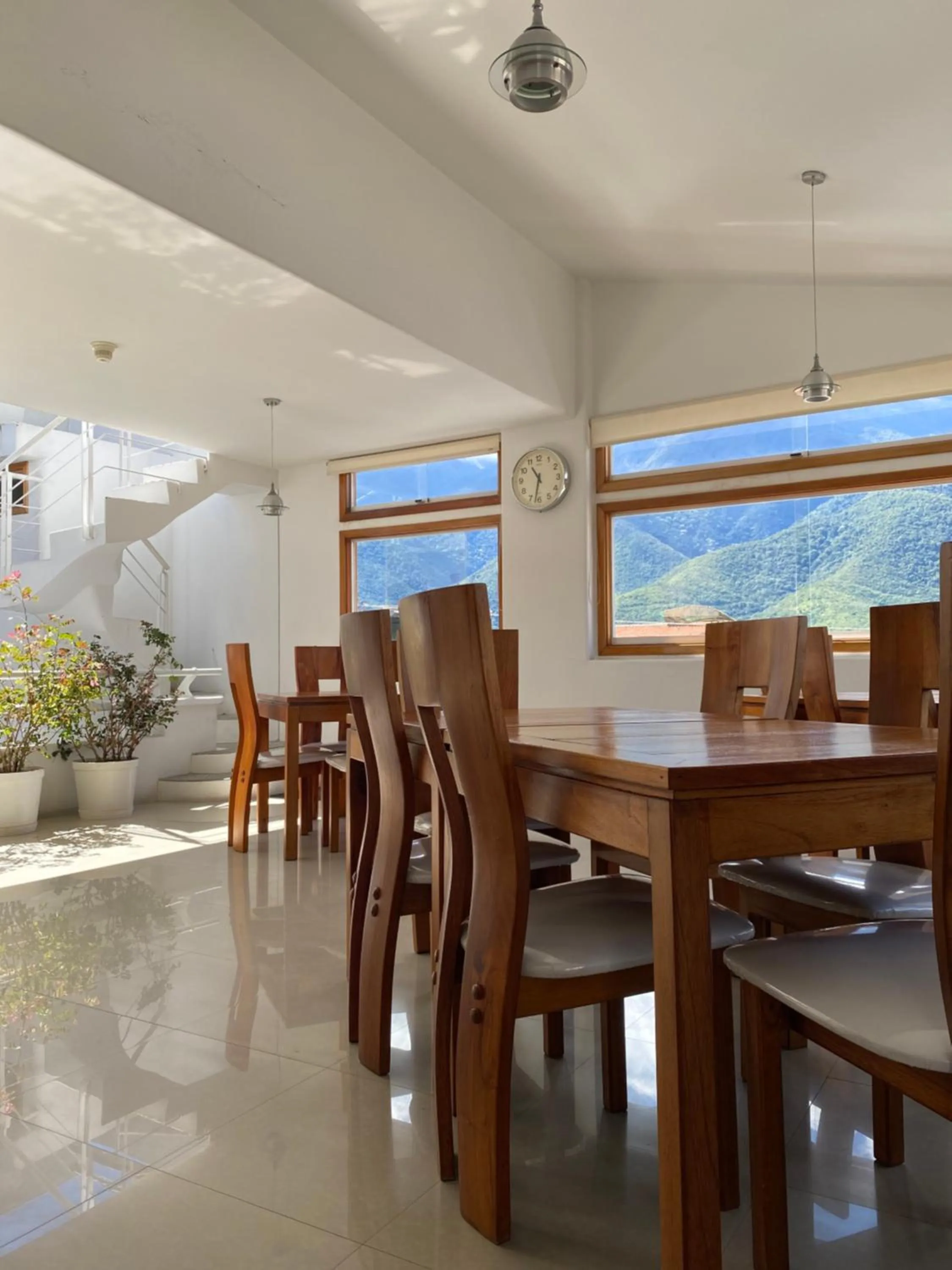 Restaurant/places to eat in Casa Tramontana