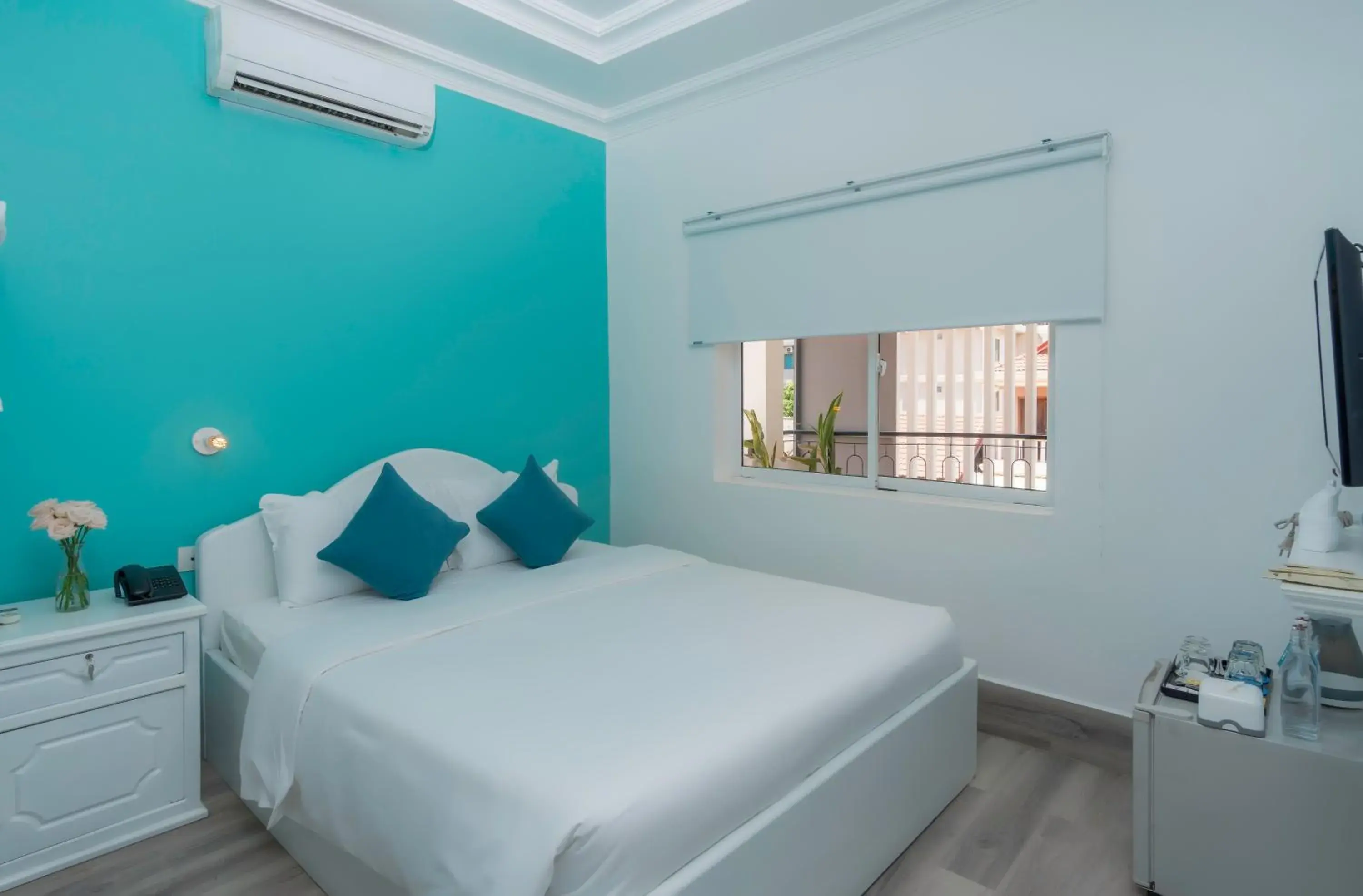 Deluxe Double Room - single occupancy in Glow Inn Siem Reap Deluxe Double Room - single occupancy in Glow Inn Siem Reap