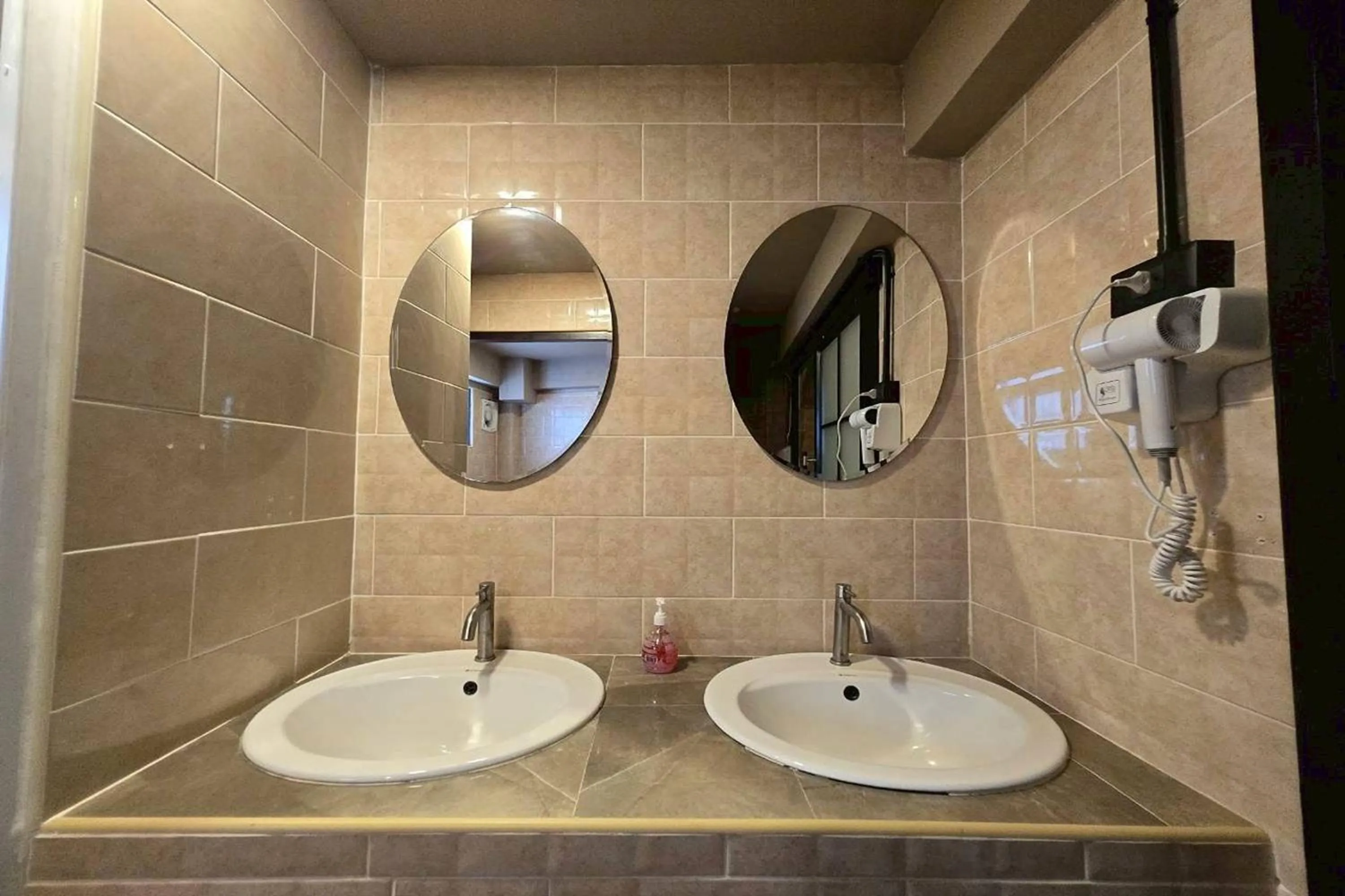 Bathroom in Central Guesthouse Chiang Rai