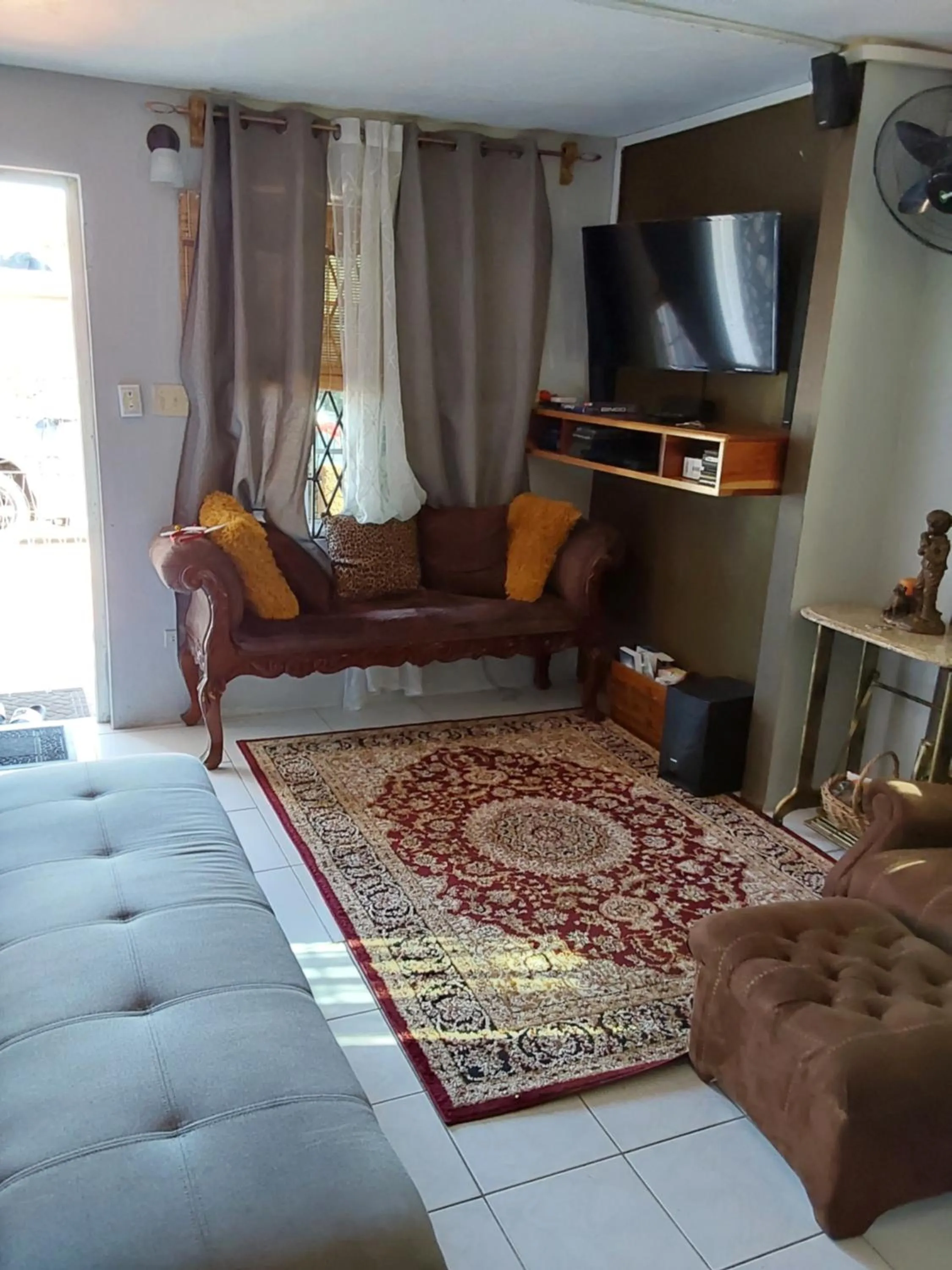 Zipcode Hideaway Guesthouse