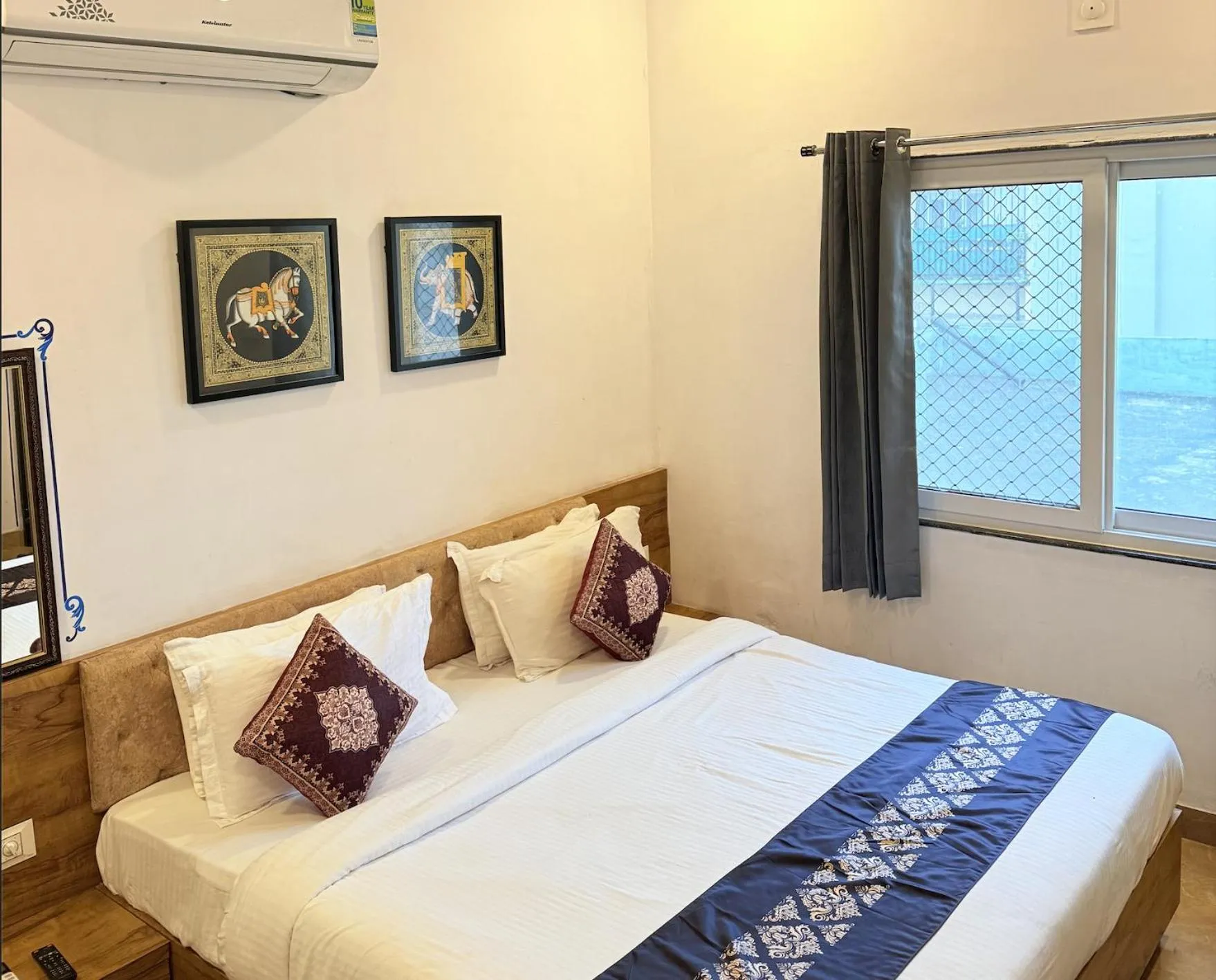 Bed in Hotel Haridas Haveli Udaipur