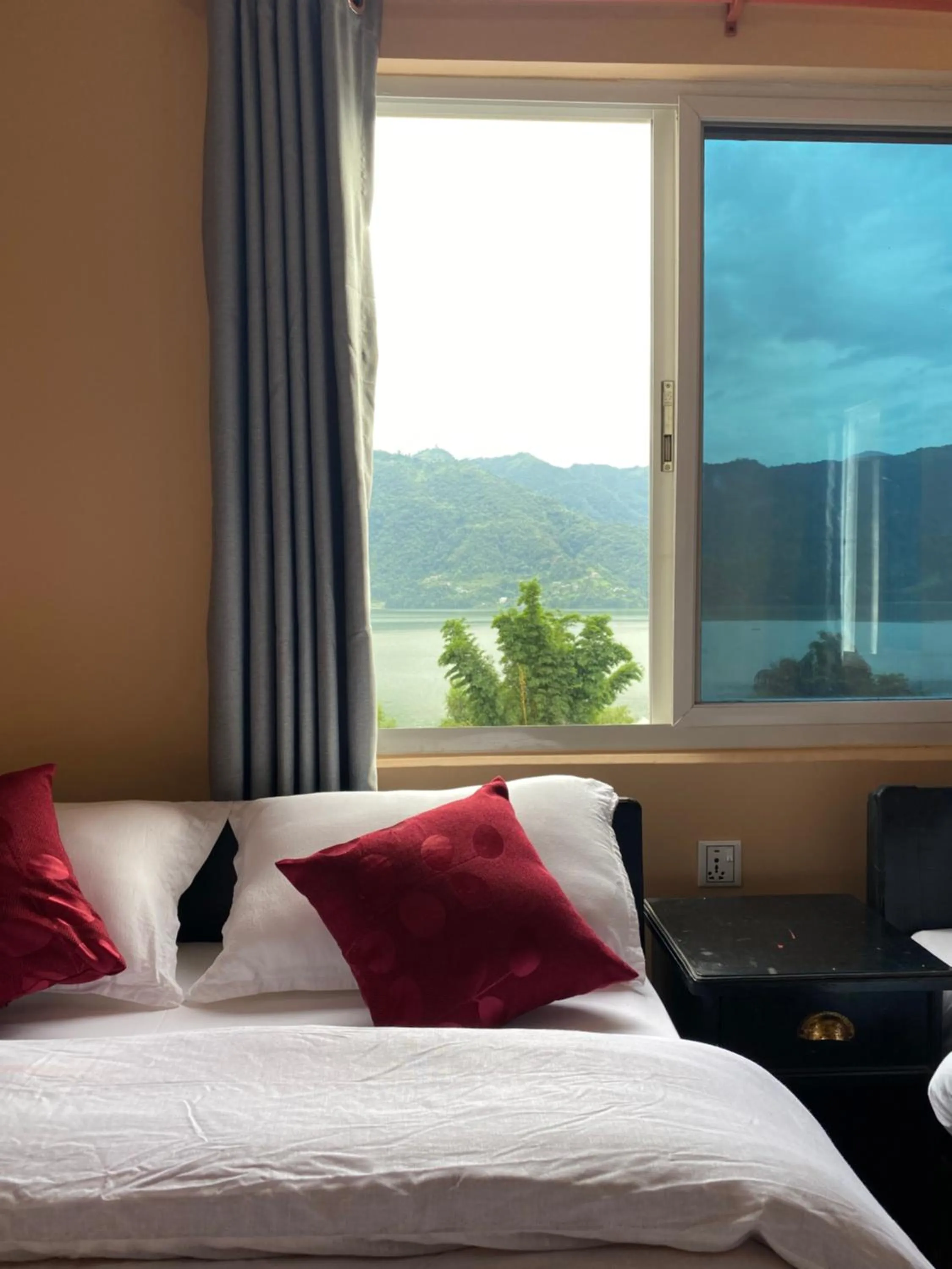 Bed in The Eagle Zone