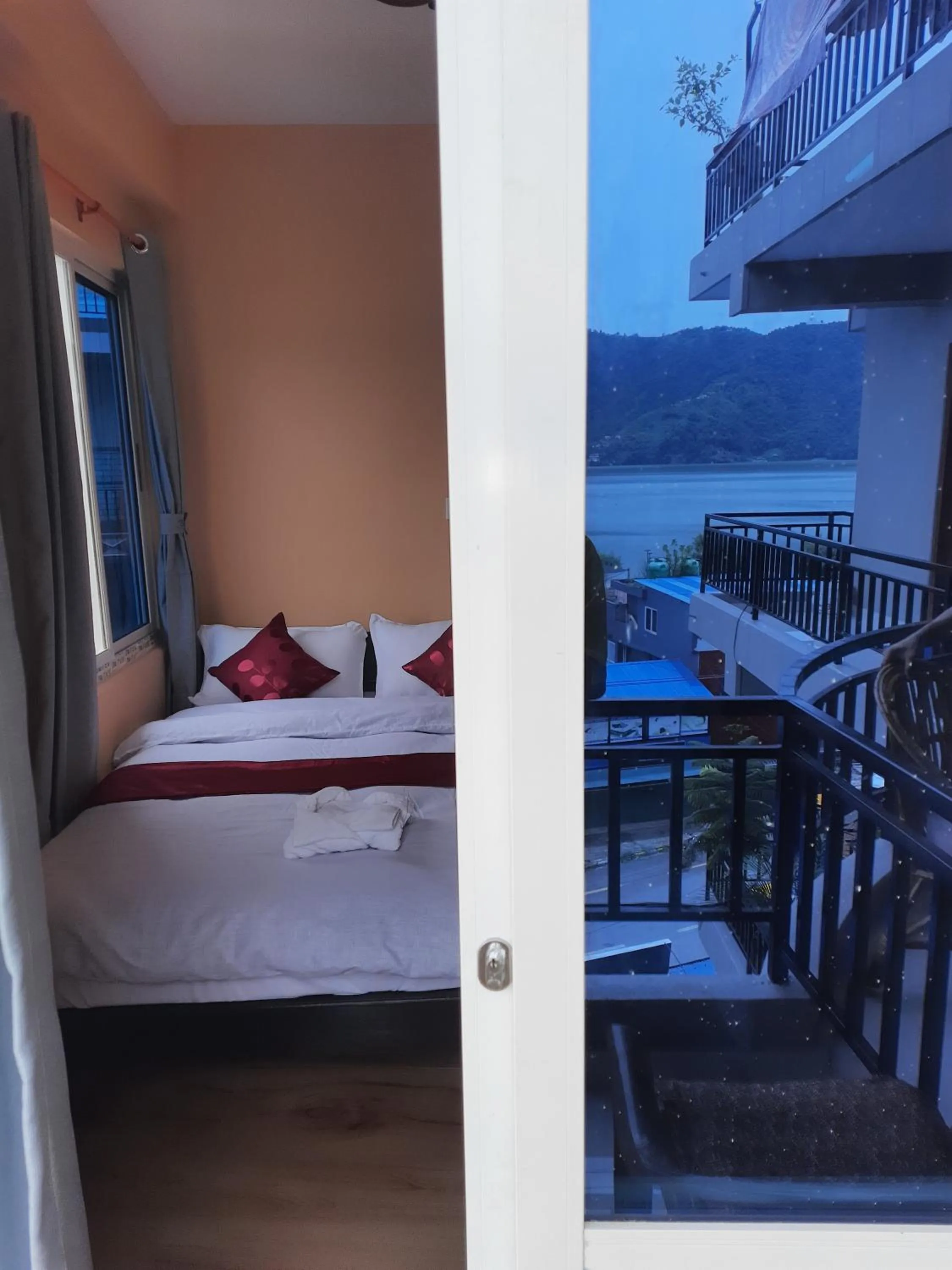 Bed in The Eagle Zone