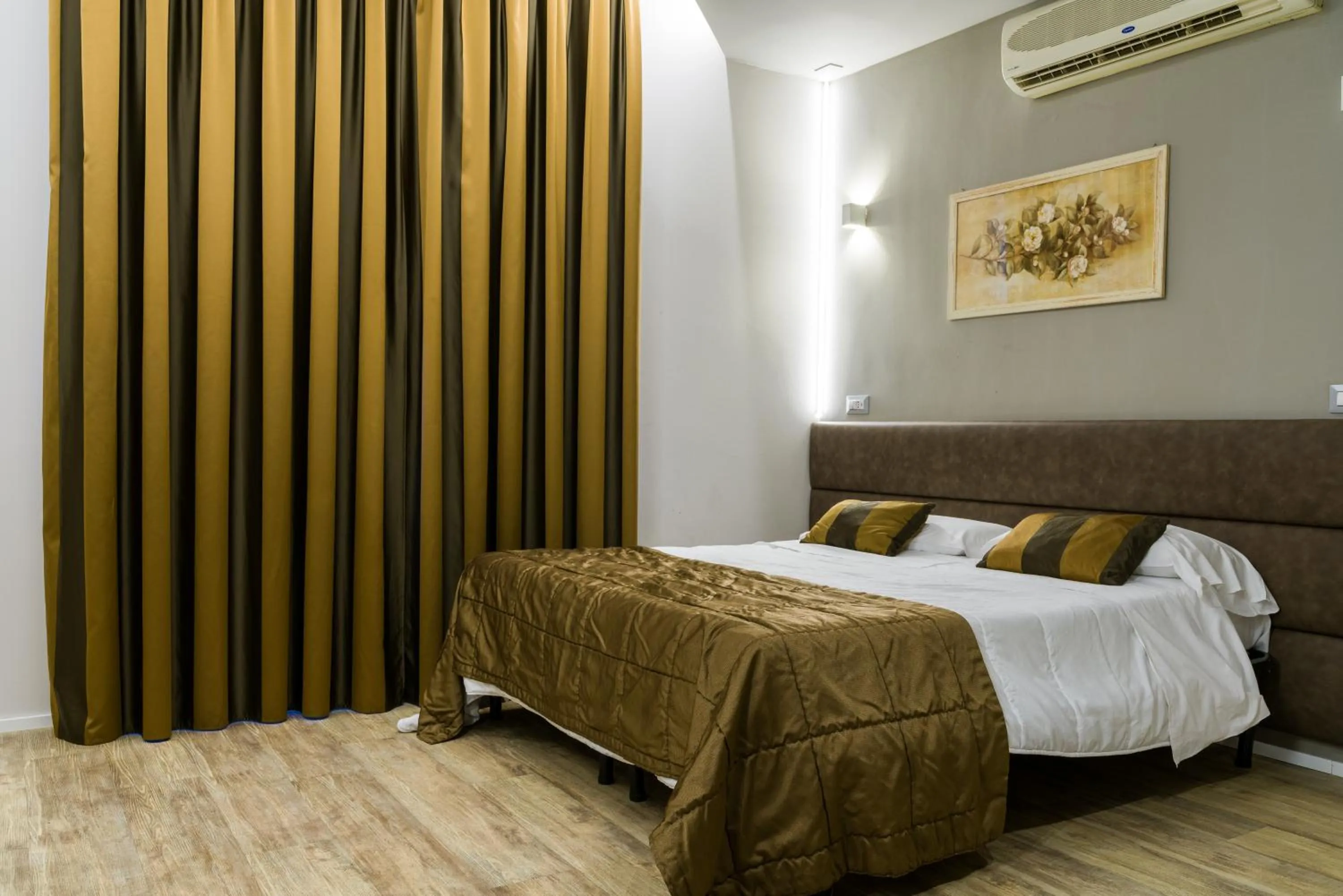 Bed in Appartamenti Astoria