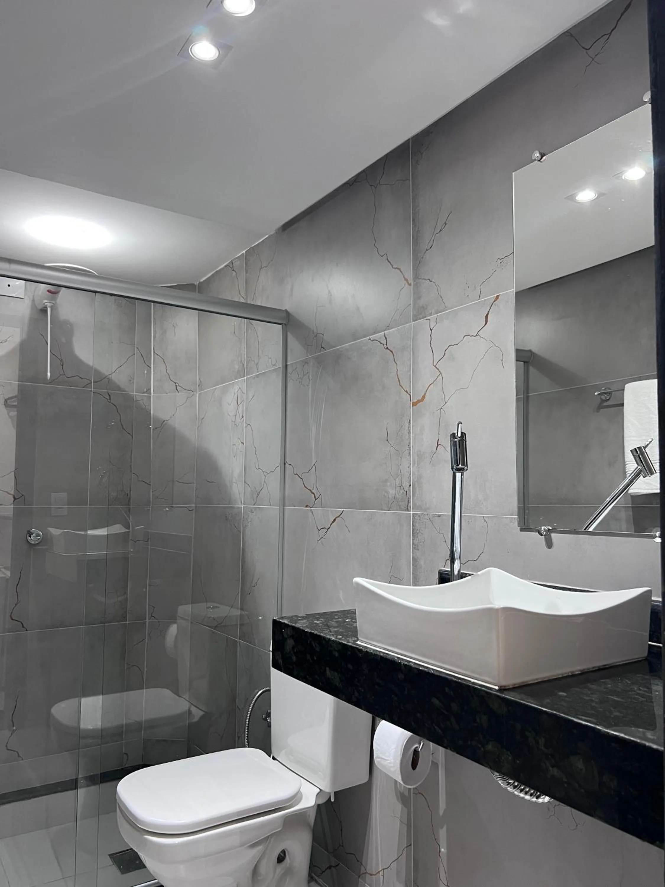 Bathroom in BEIRA MAR PRAIA HOTEL - ORLA - Praia de Taperapuan