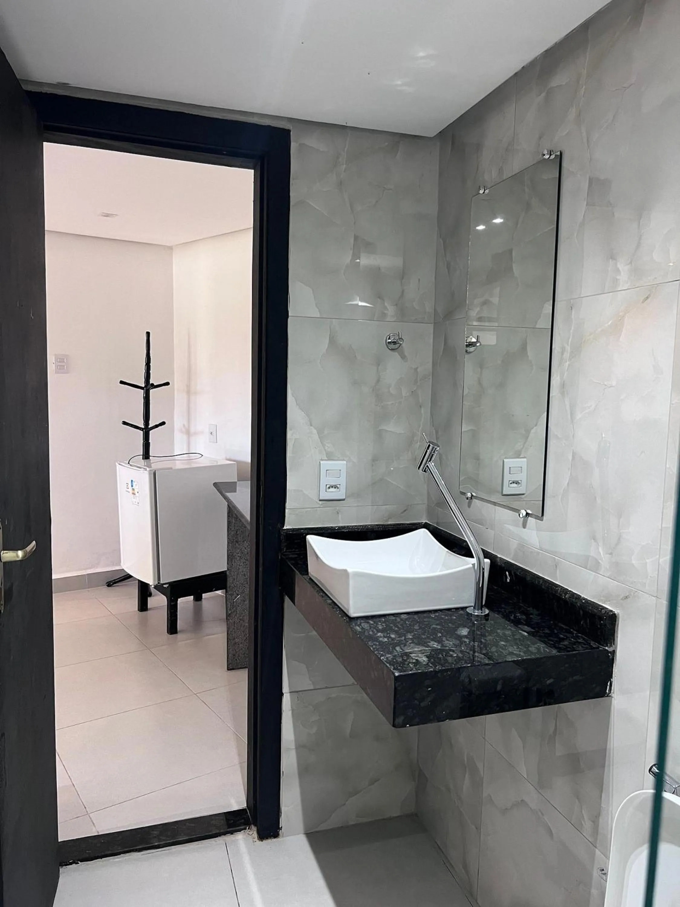 Shower in BEIRA MAR PRAIA HOTEL - ORLA - Praia de Taperapuan