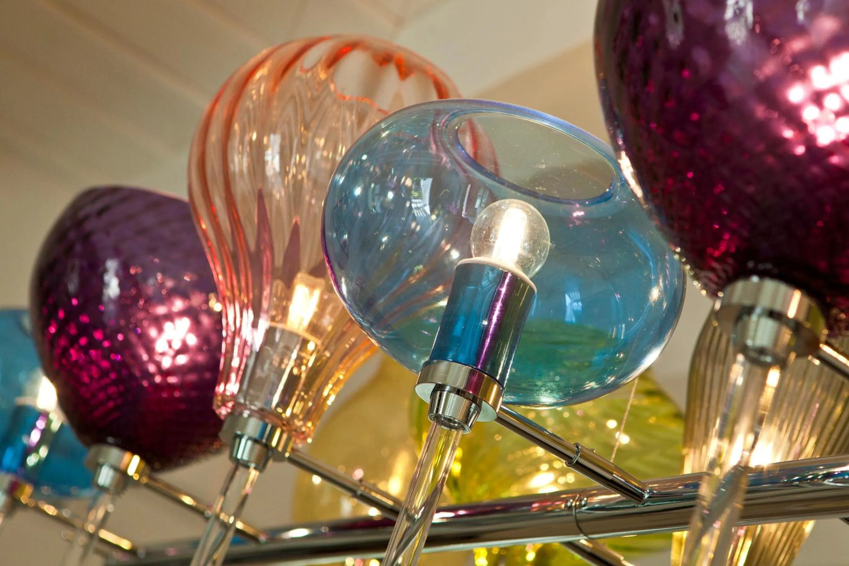 Decorative detail in Chiara - Lodge