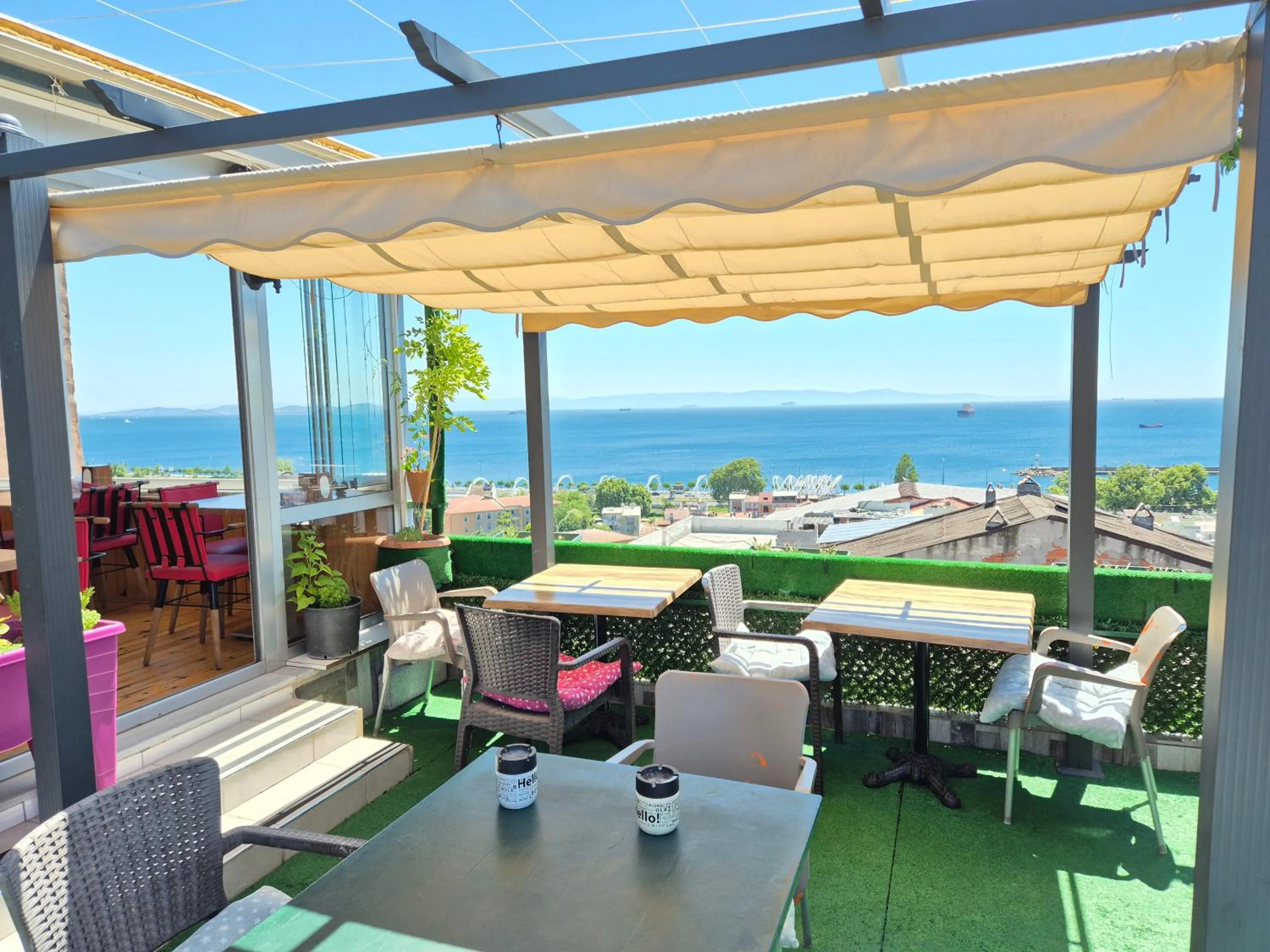 Patio in VERSECA HOTEL