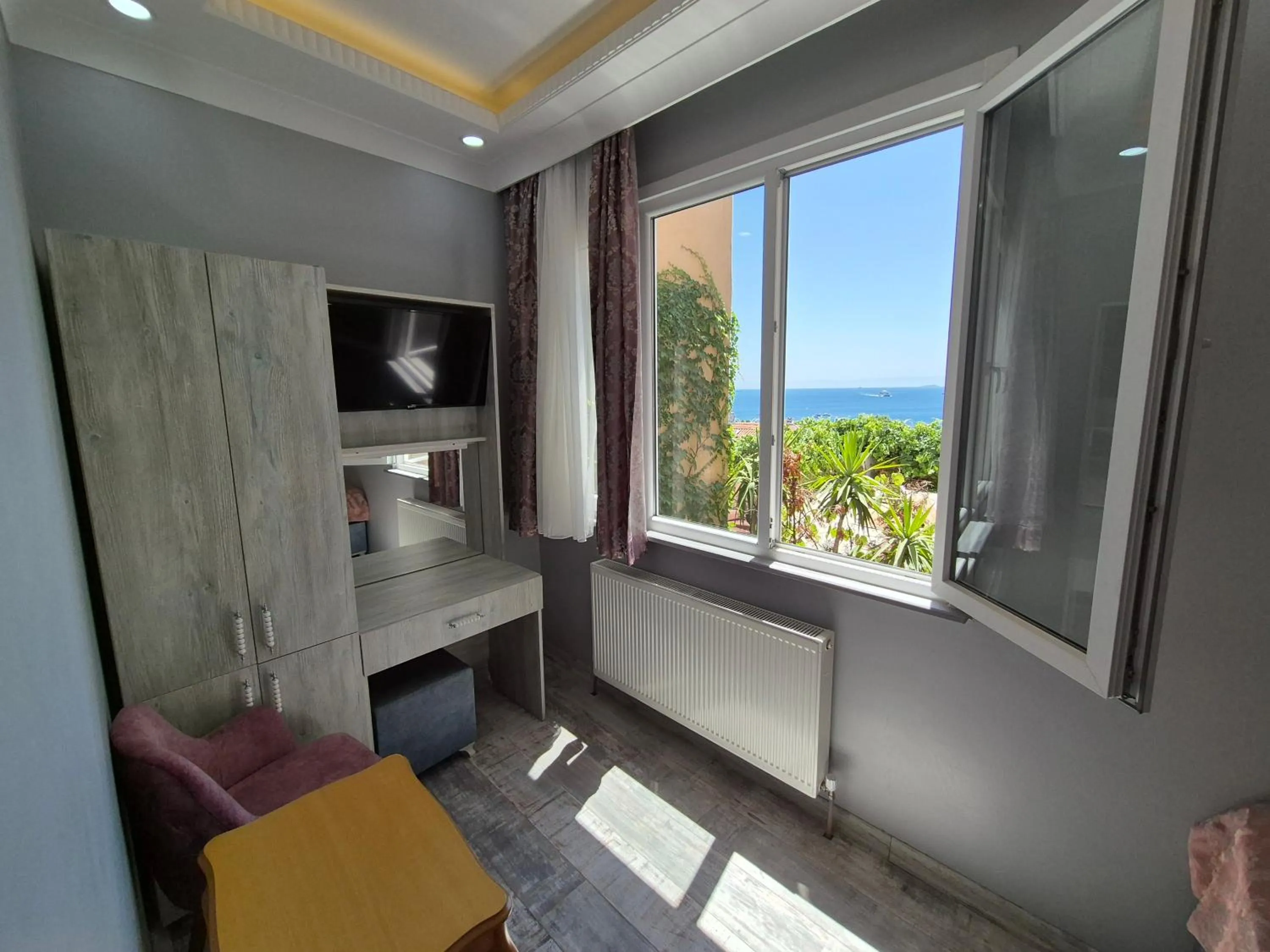 Sea view in VERSECA HOTEL