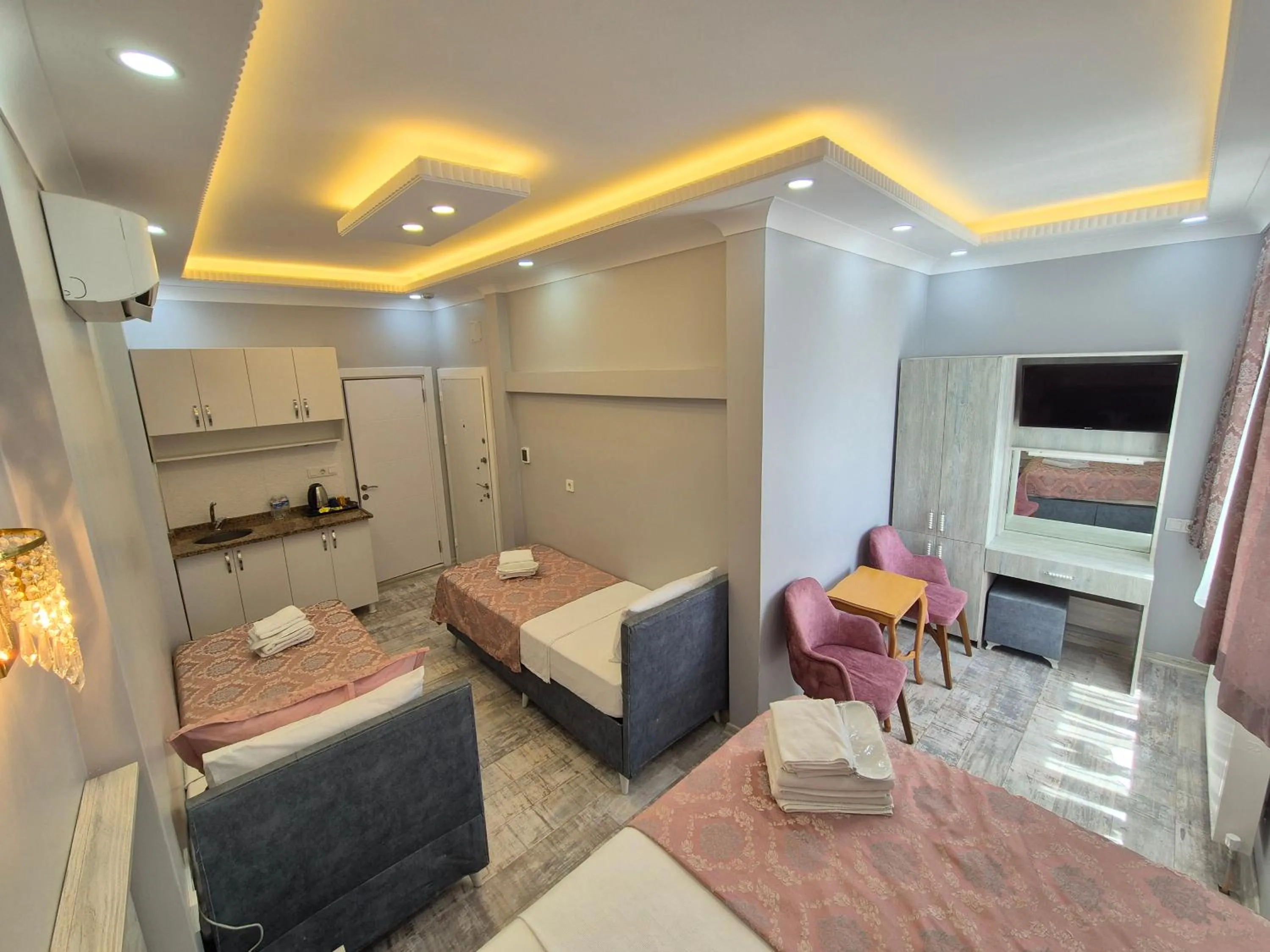 Photo of the whole room, Bed in VERSECA HOTEL