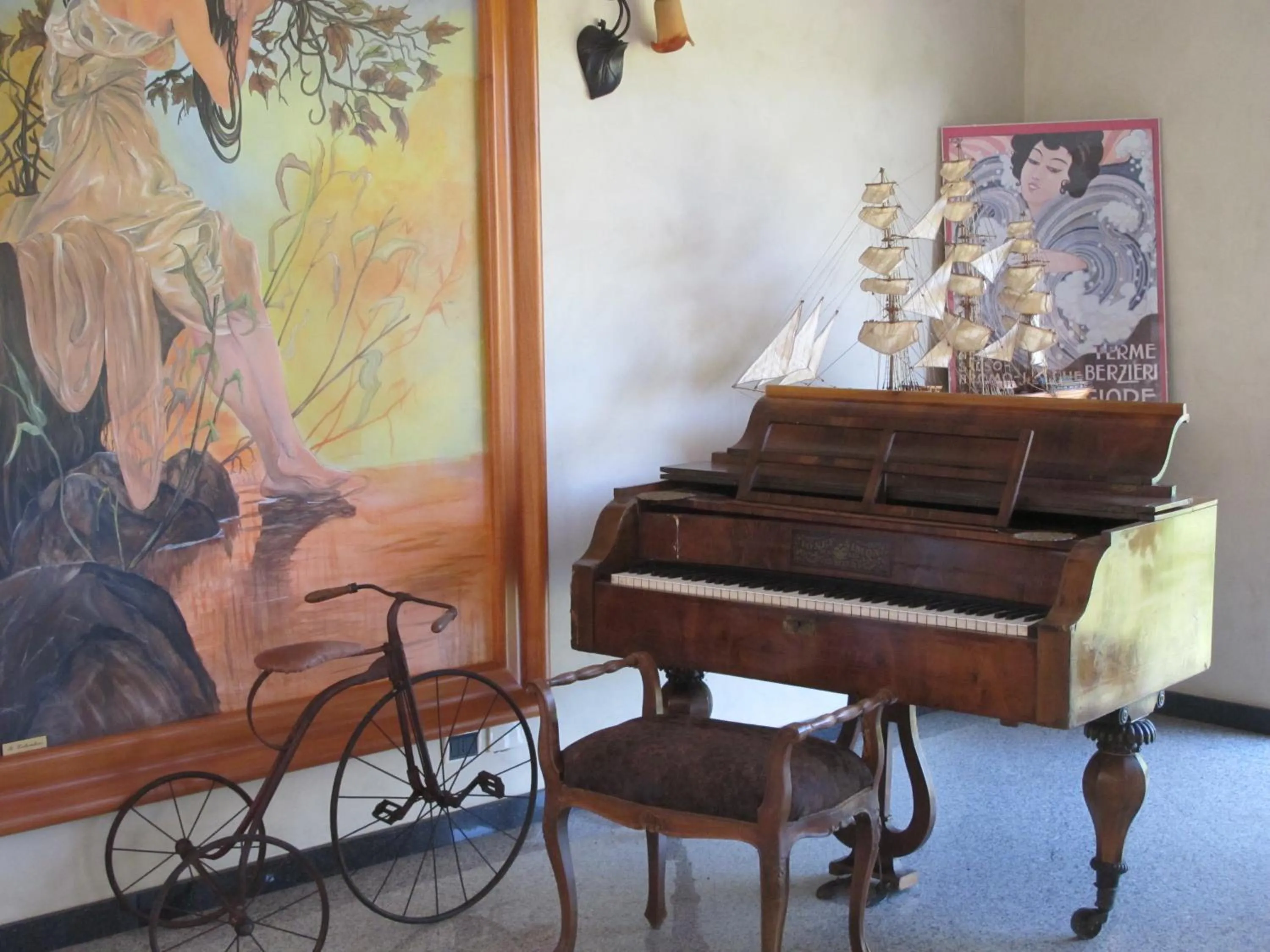 Decorative detail in Hotel Sporting