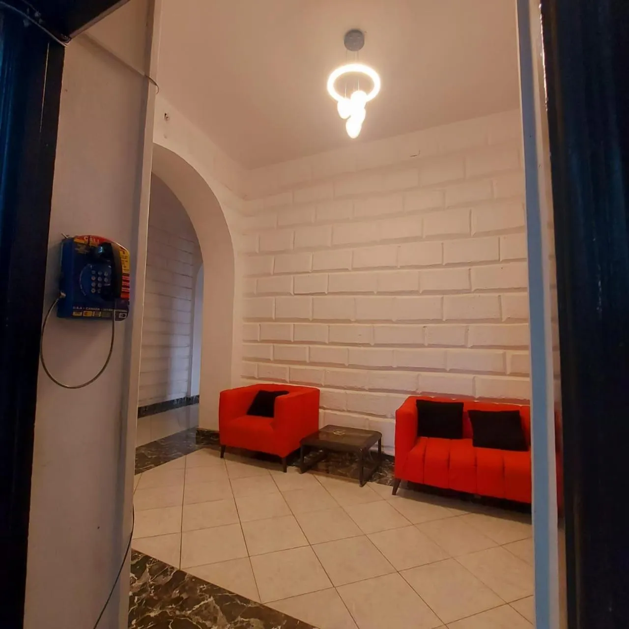 Seating area in Gresham Hotel