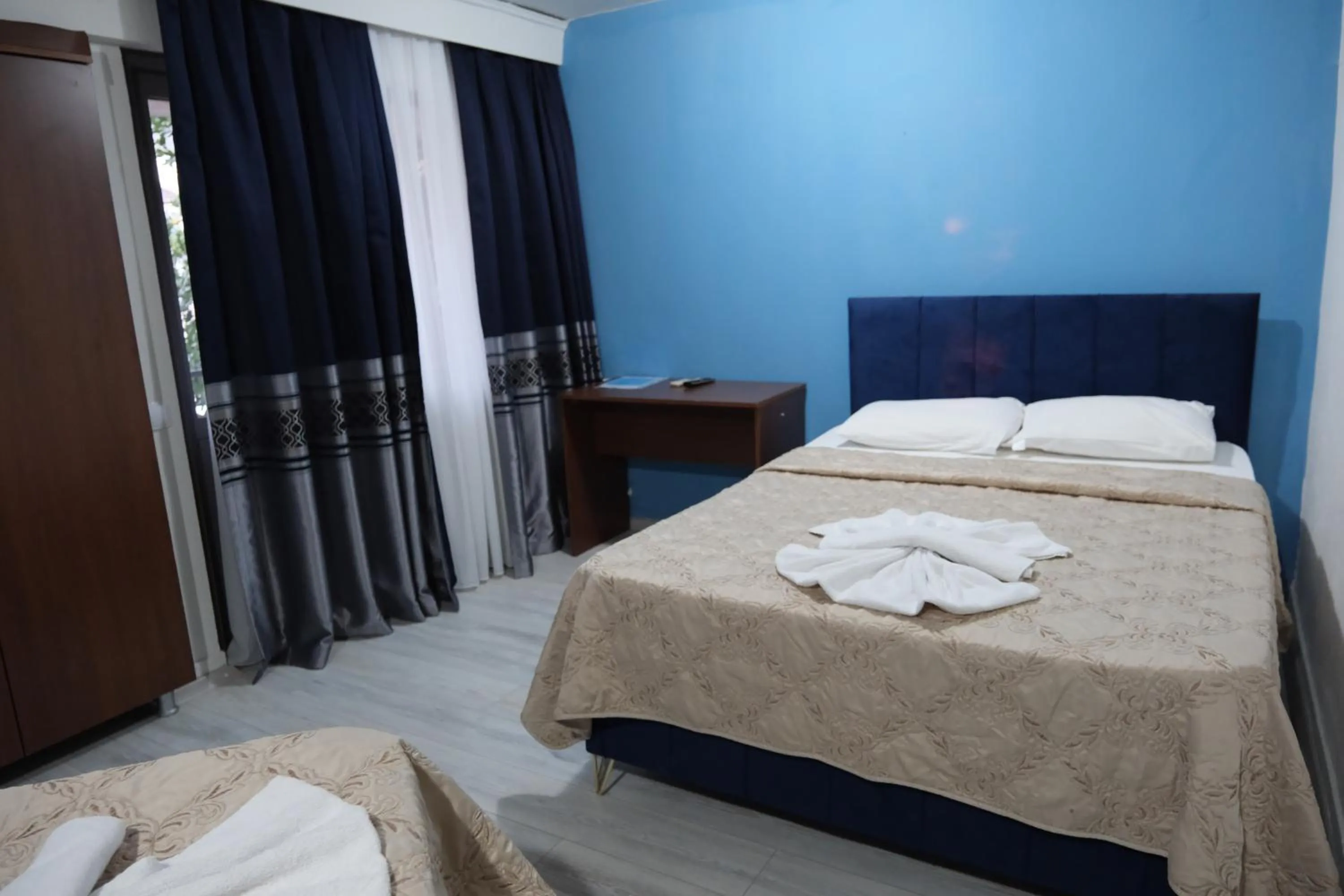 Bedroom, Bed in ARTEMİS YÖRÜK OTEL OLD TOWN PAMUKKALE