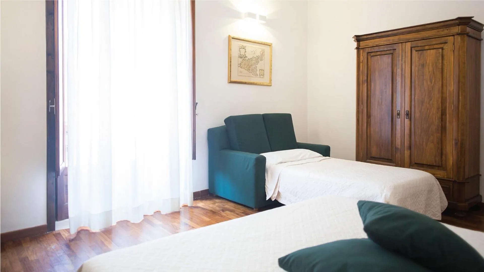 Bed in Hotel La Piazzetta