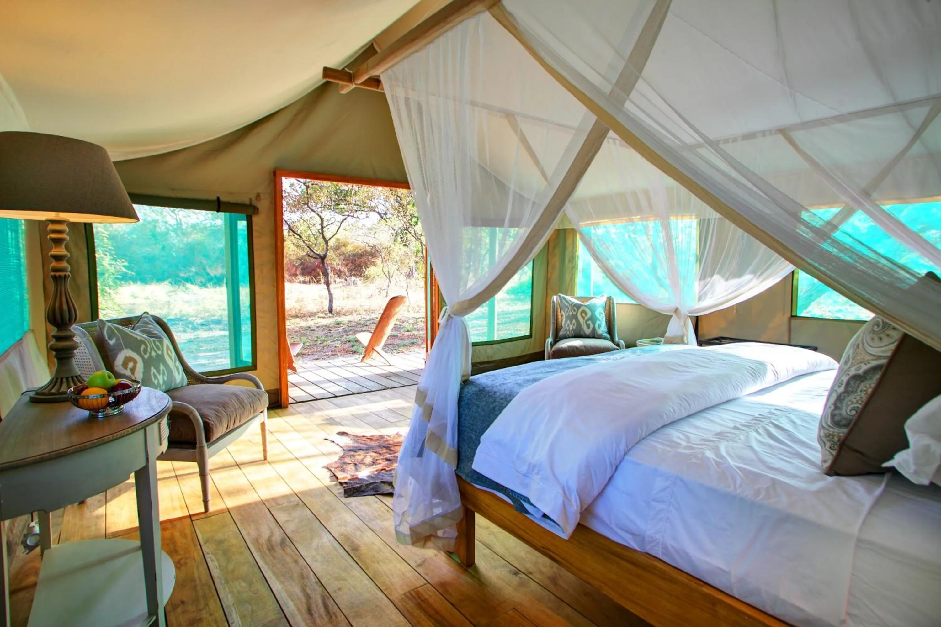 Bedroom, Bed in Fathala Wildlife Reserve